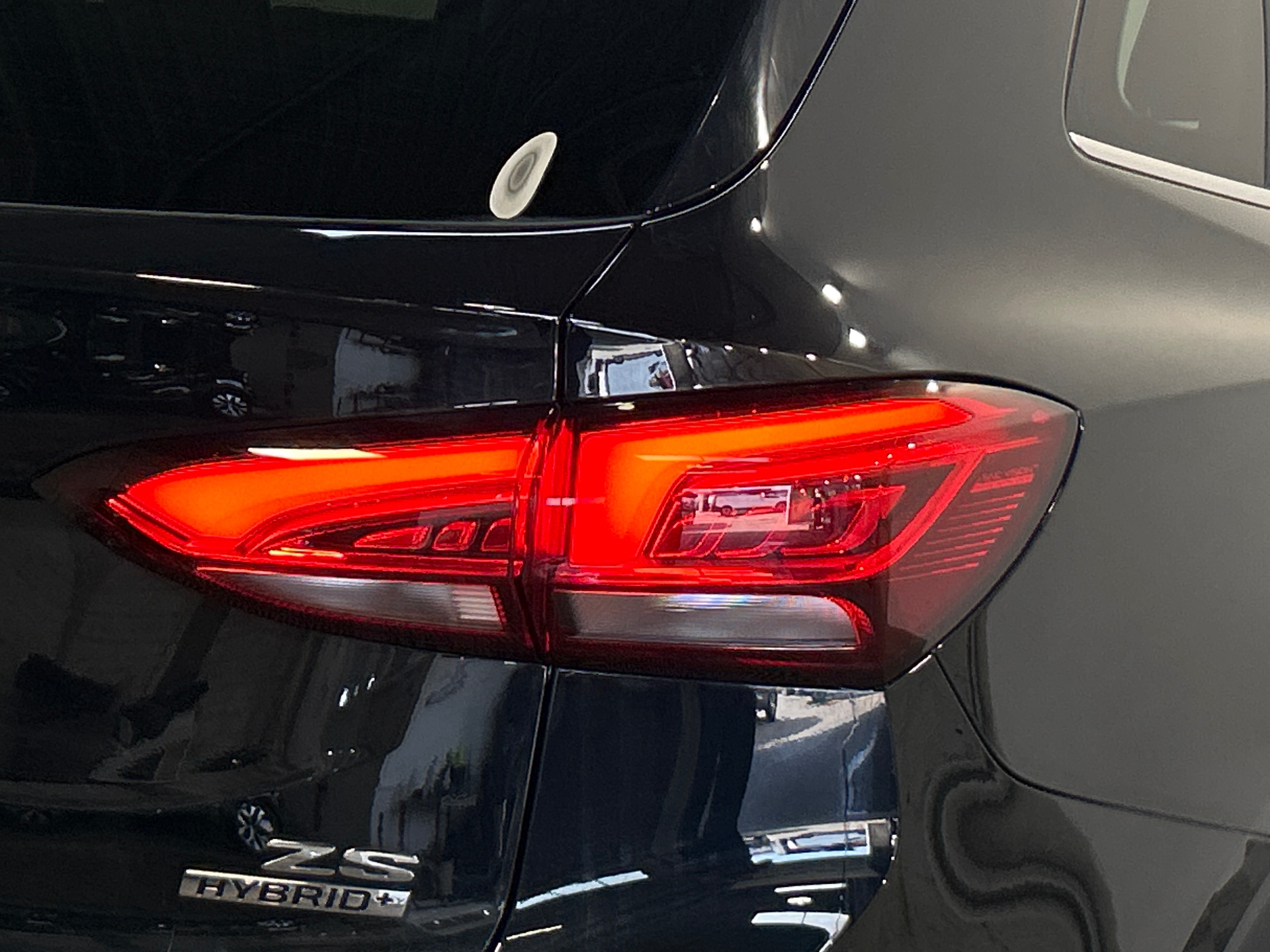 MG ZS 1.5 Hybrid 197 Luxury