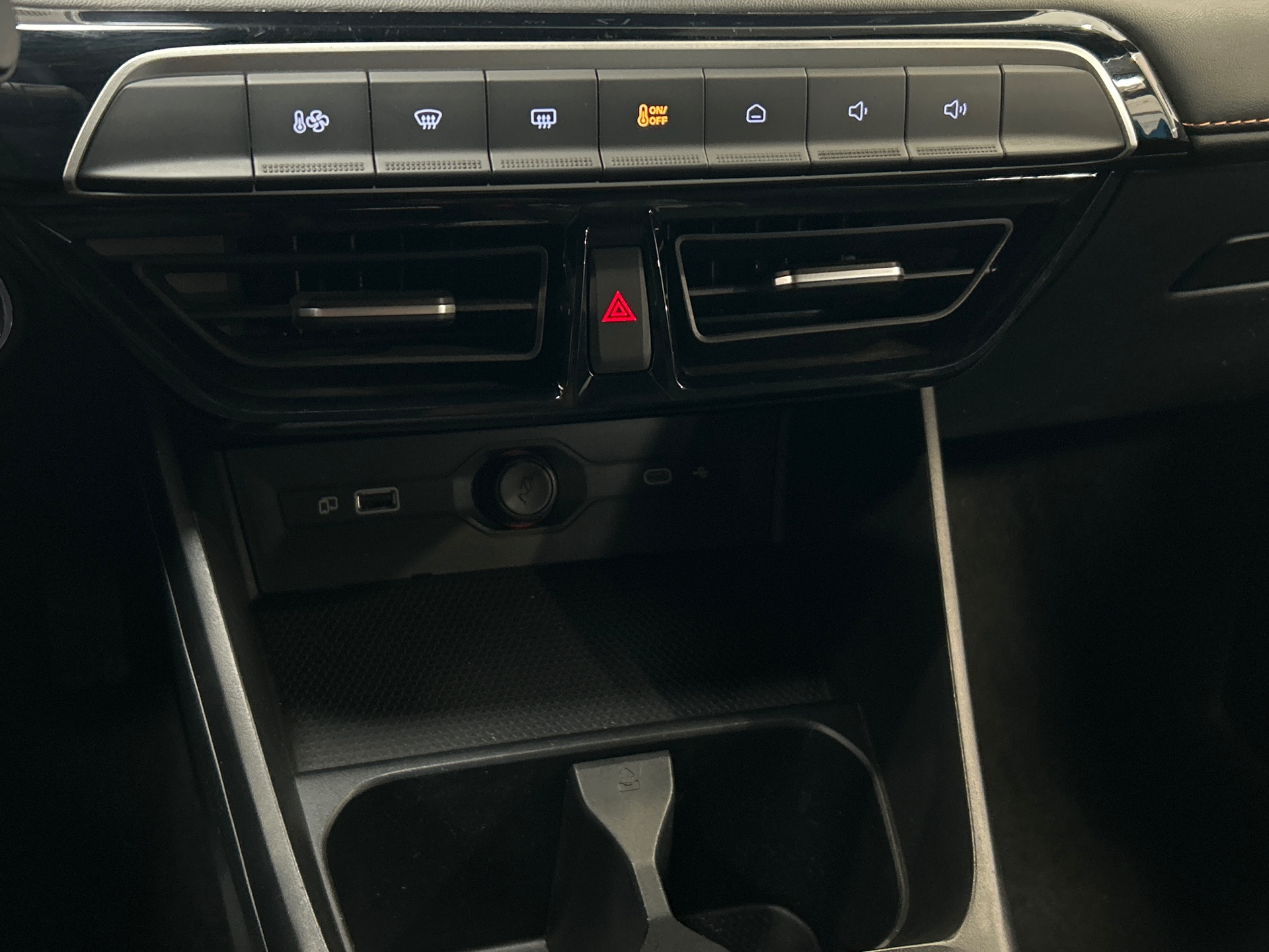 MG MG3 1.5 L Hybrid+ 195 ch Luxury