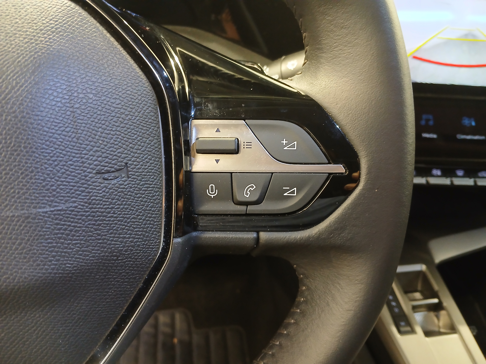 PEUGEOT 308 SW ALLURE BLUEHDI 130 S&S EAT8