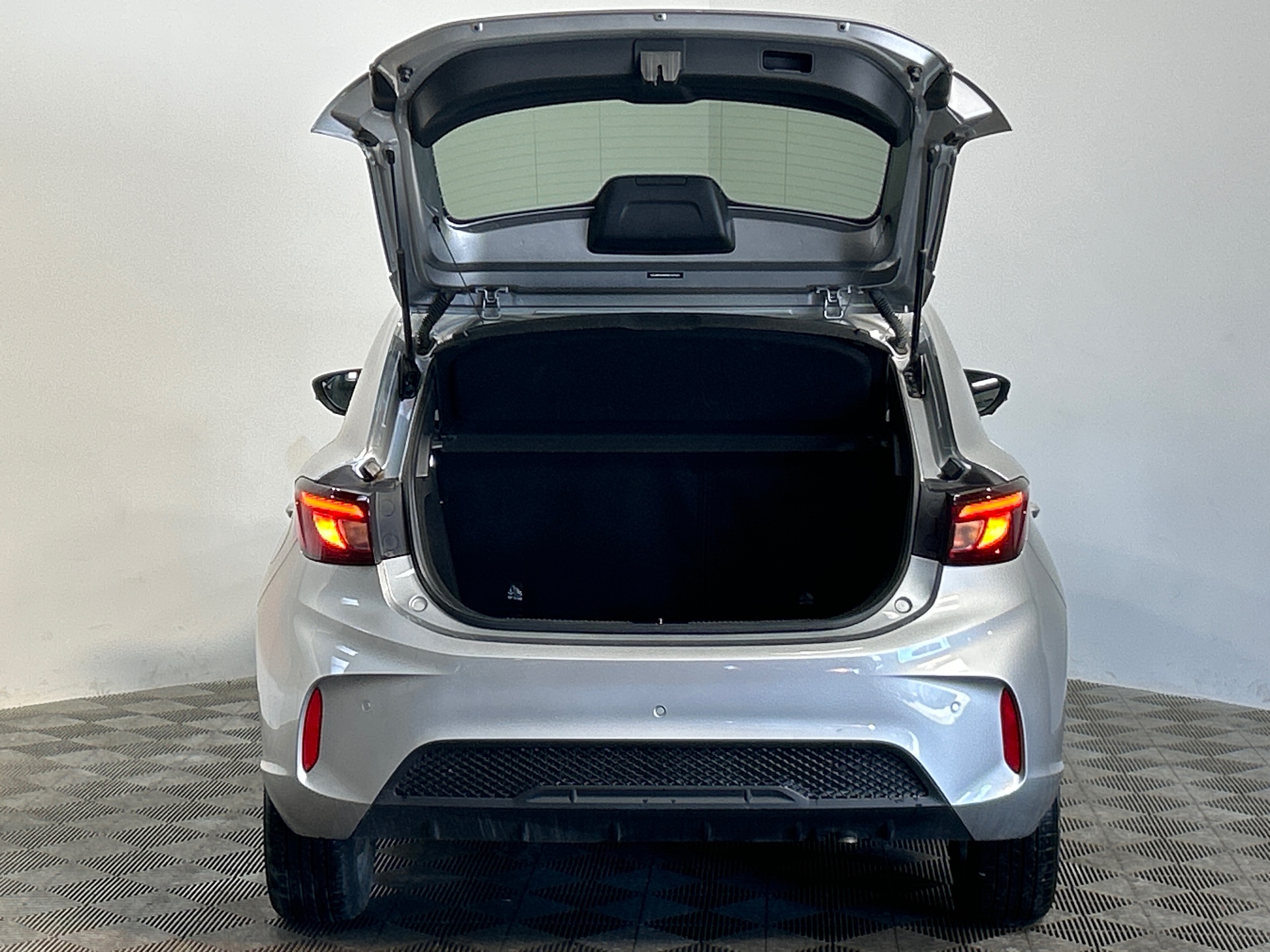 MG MG3 1.5 L Hybrid+ 195 ch Luxury