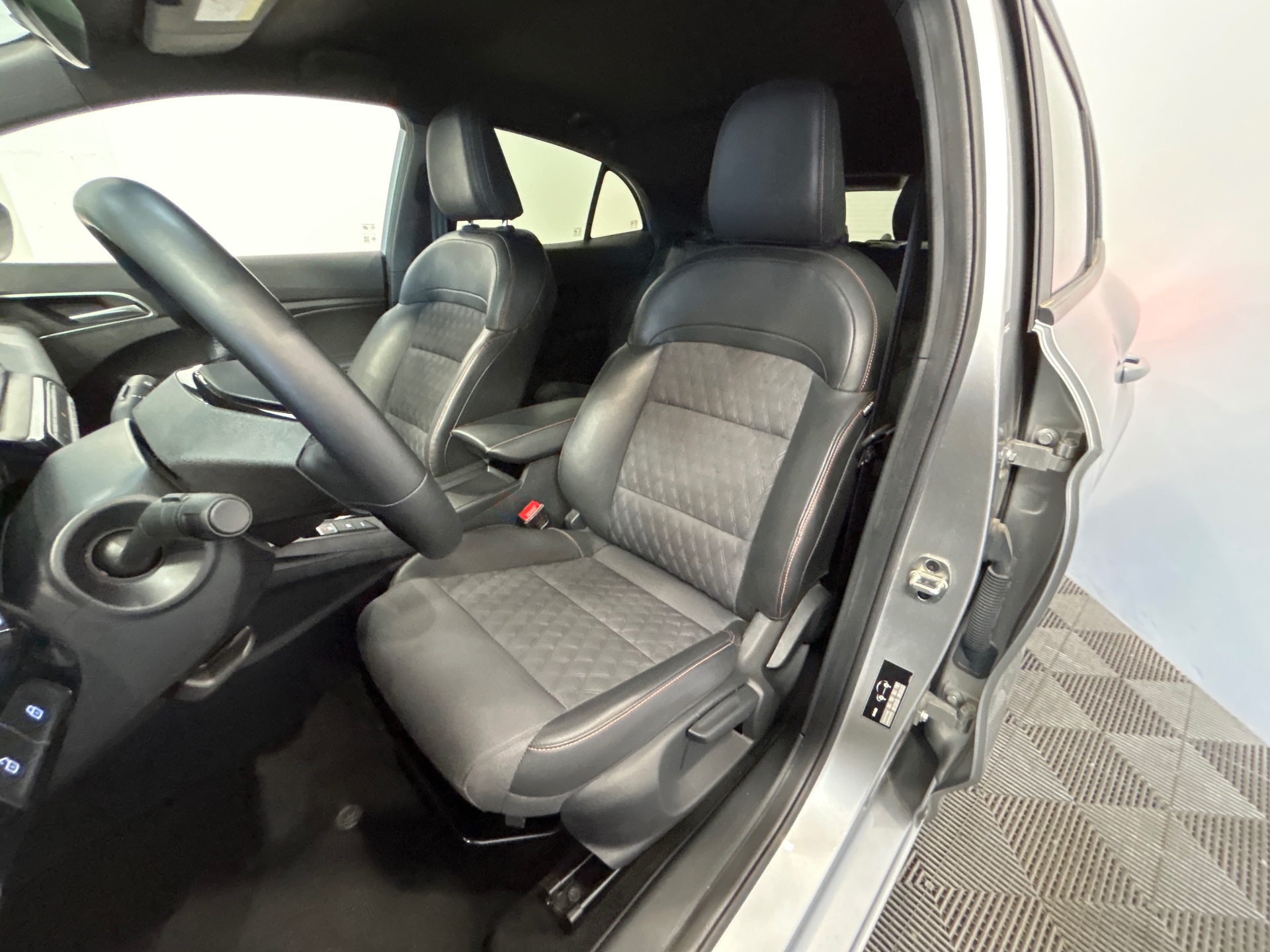 MG MG3 1.5 L Hybrid+ 195 ch Luxury