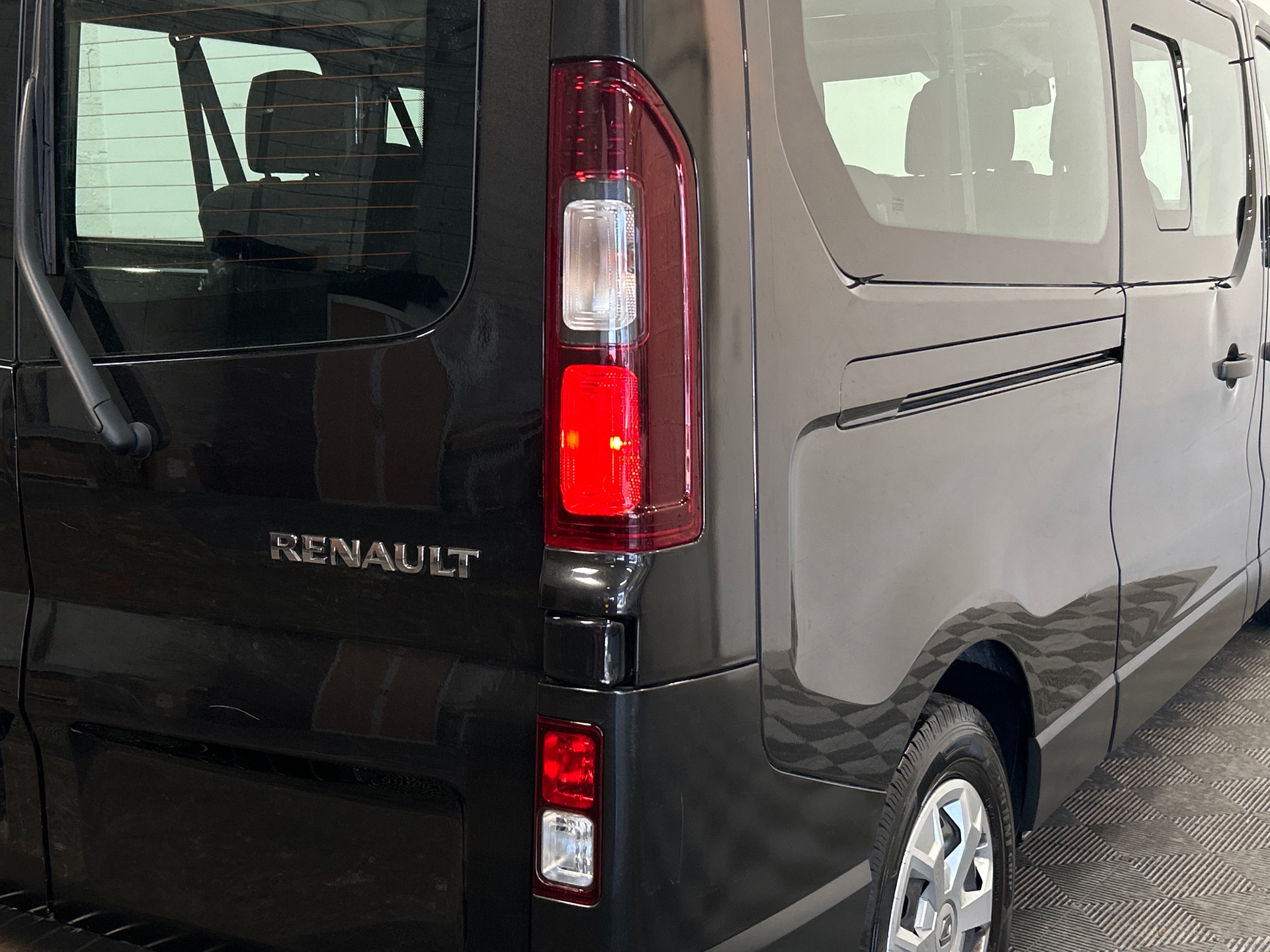 RENAULT TRAFIC Zen L2 Blue dCi 150 S&S - 8 pl