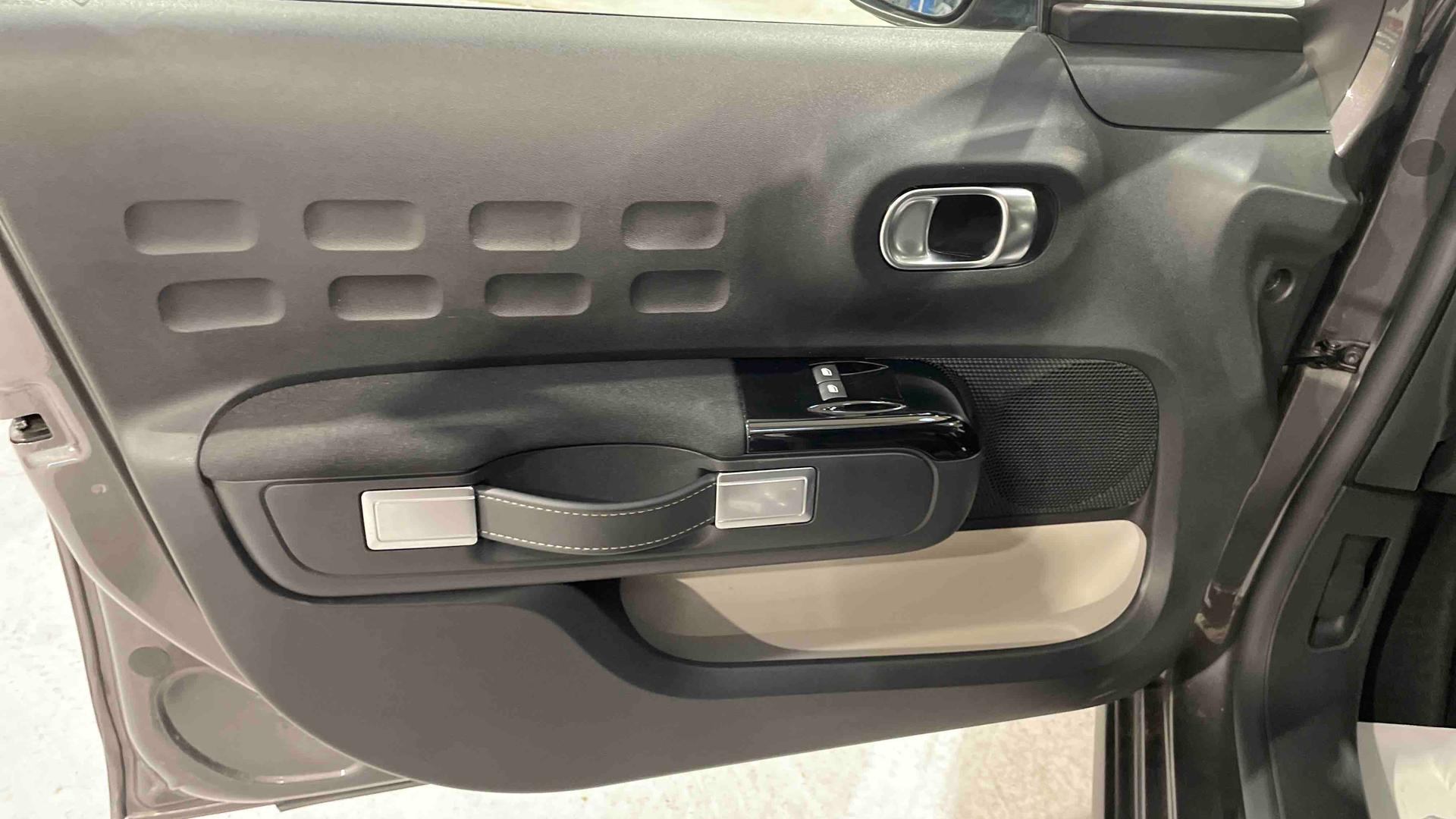 CITROEN C3 PureTech 83 S&S BVM5 Shine