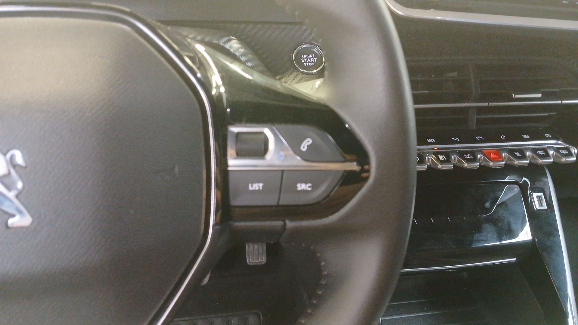 PEUGEOT 2008 PureTech 130 S&S BVM6 Allure Pack