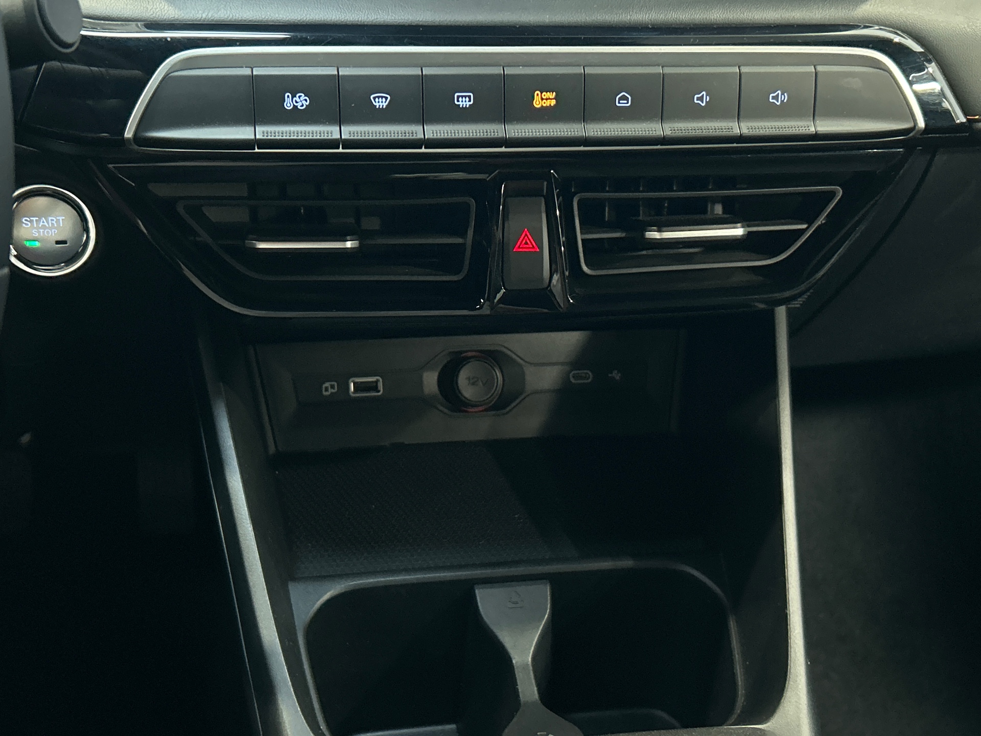 MG MG3 1.5 L Hybrid+ 195 ch Luxury