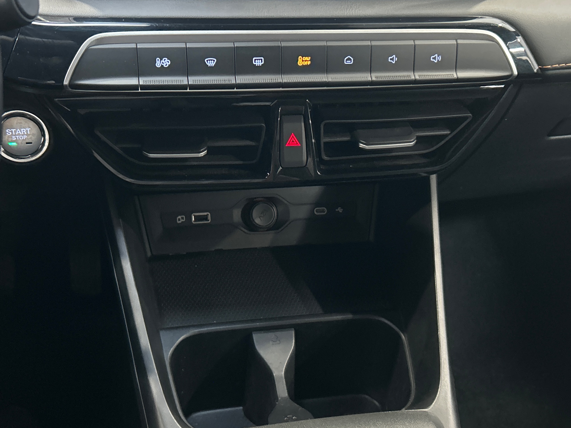 MG MG3 1.5 L Hybrid+ 195 ch Luxury