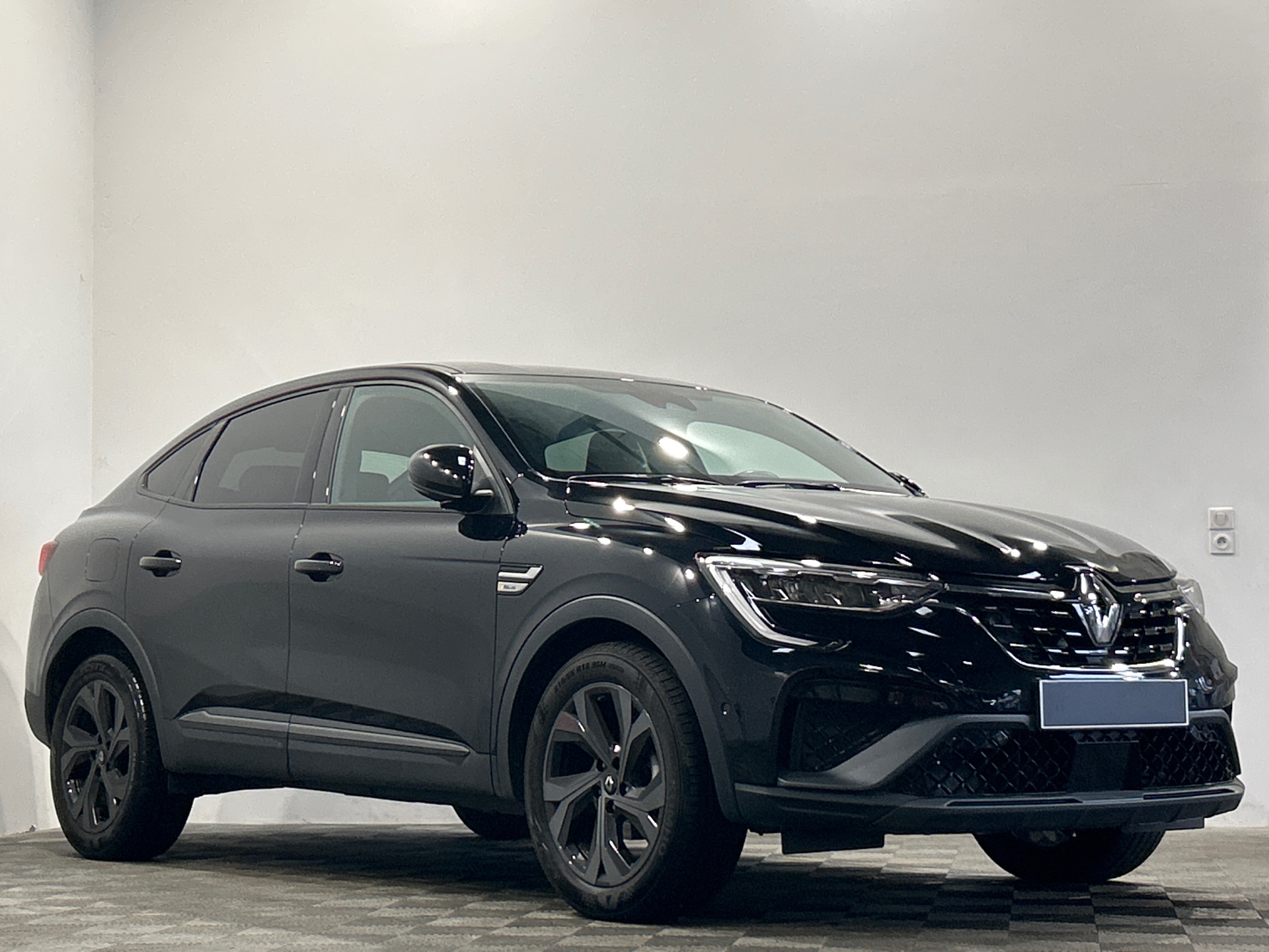RENAULT ARKANA mild hybrid 140 EDC FAP - 22 R.S. Line