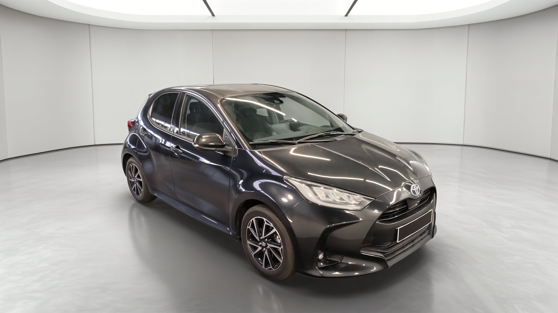 TOYOTA YARIS HYBRIDE MY21 116H DESIGN