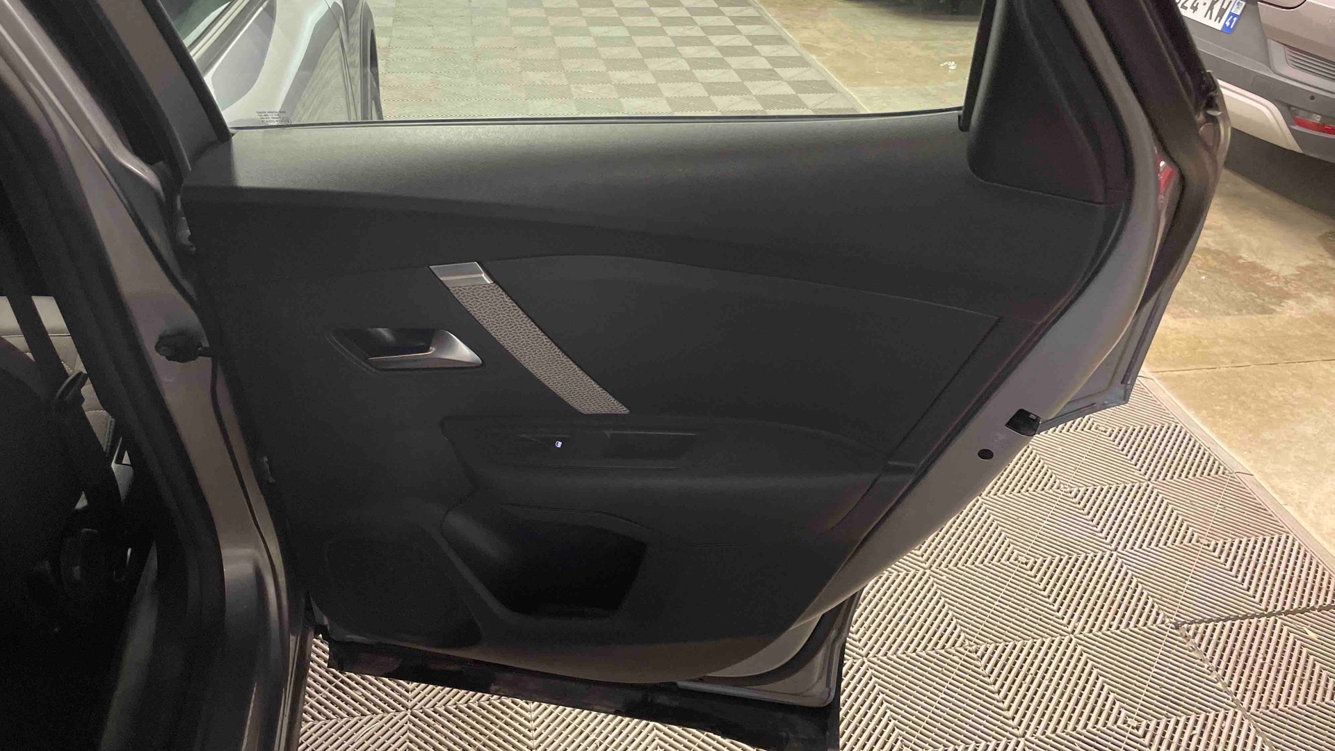 CITROEN C4 PureTech 130 EAT8 Plus