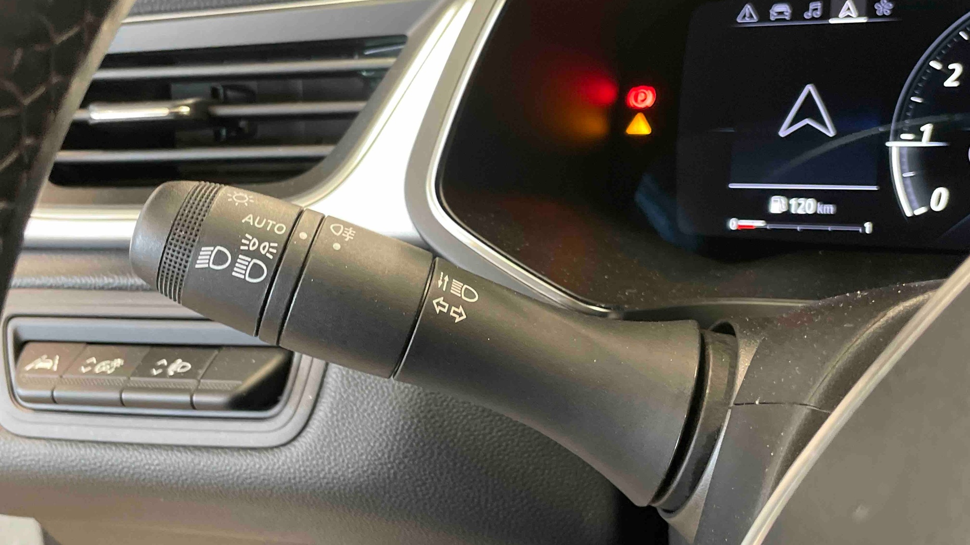 RENAULT CAPTUR TCe 90 Techno