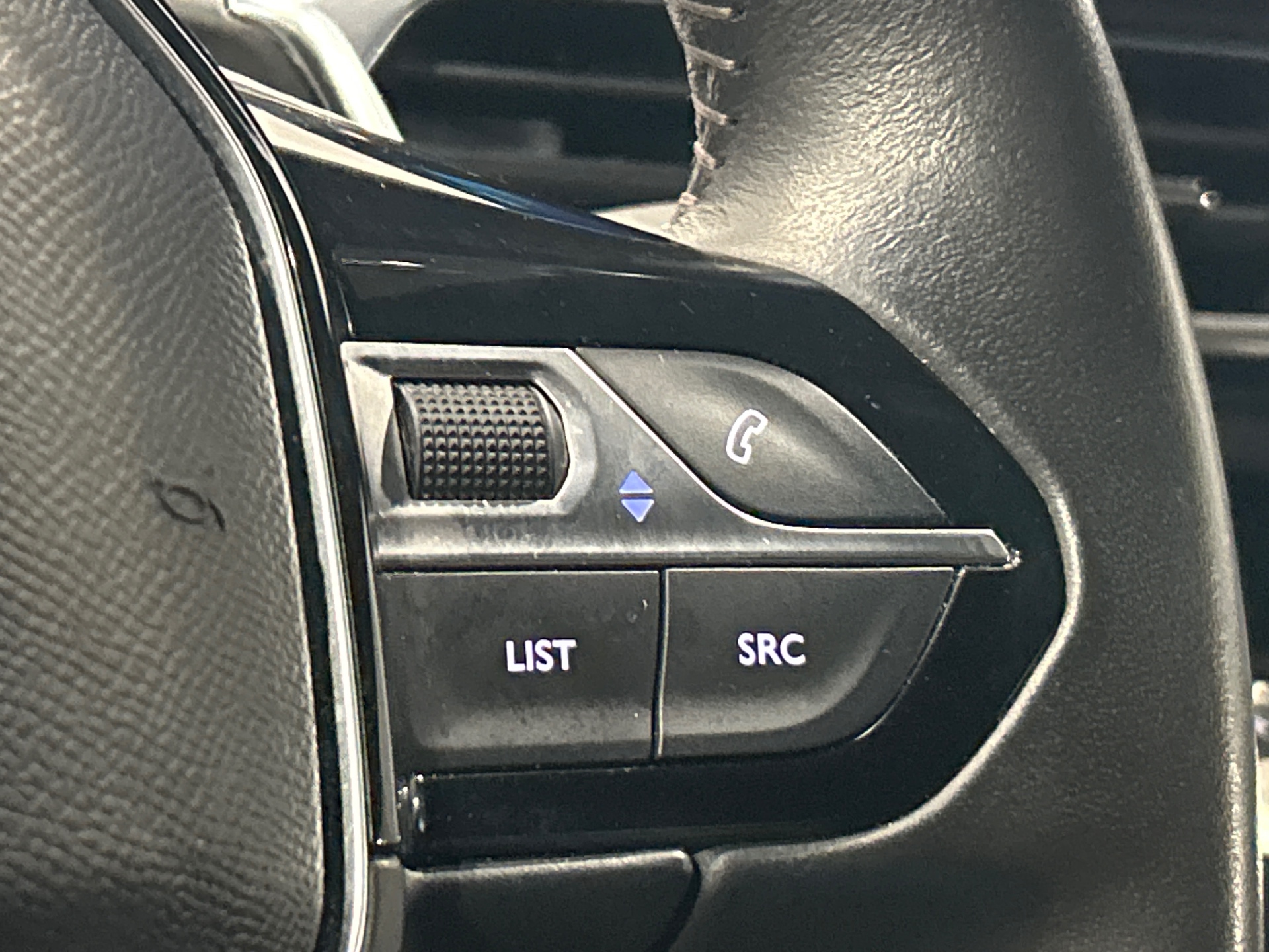 PEUGEOT 3008 ALLUREPK PLUG-IN HYB180 E-EAT8