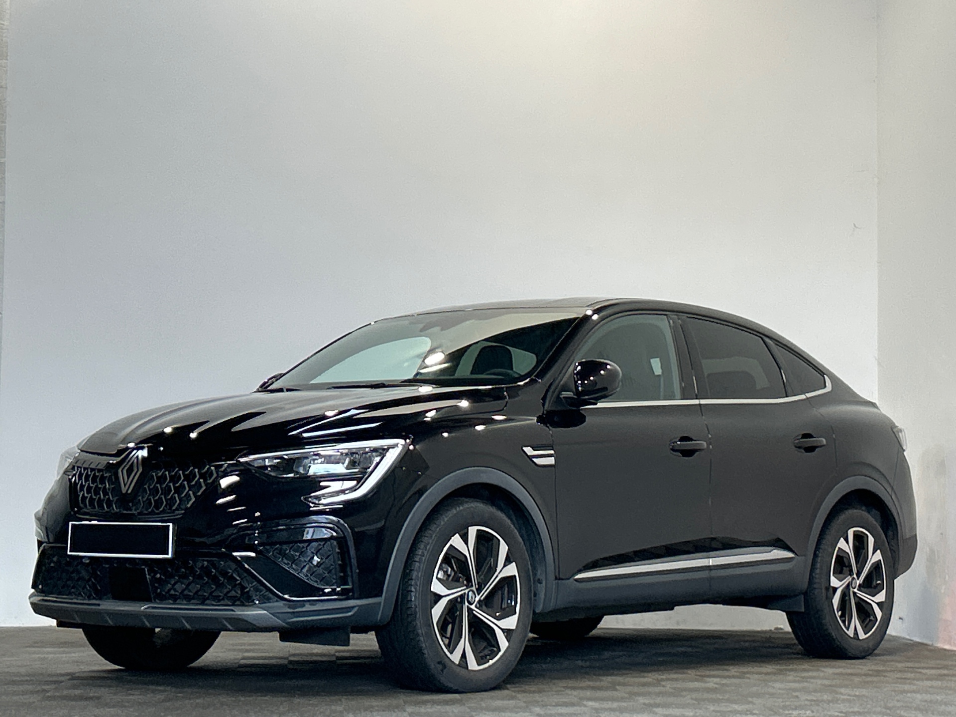 RENAULT ARKANA E-Tech 145 - 23 Techno