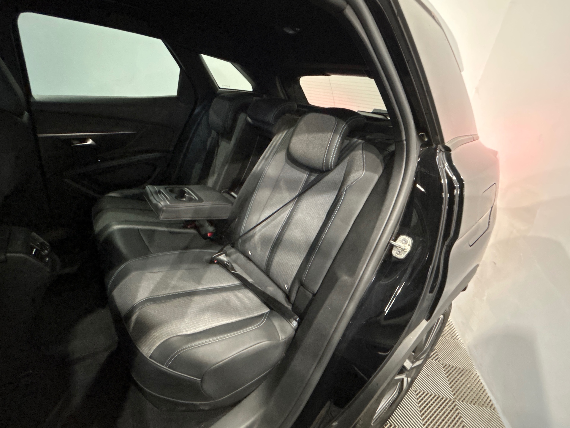 PEUGEOT 3008 ALLUREPK PLUG-IN HYB180 E-EAT8