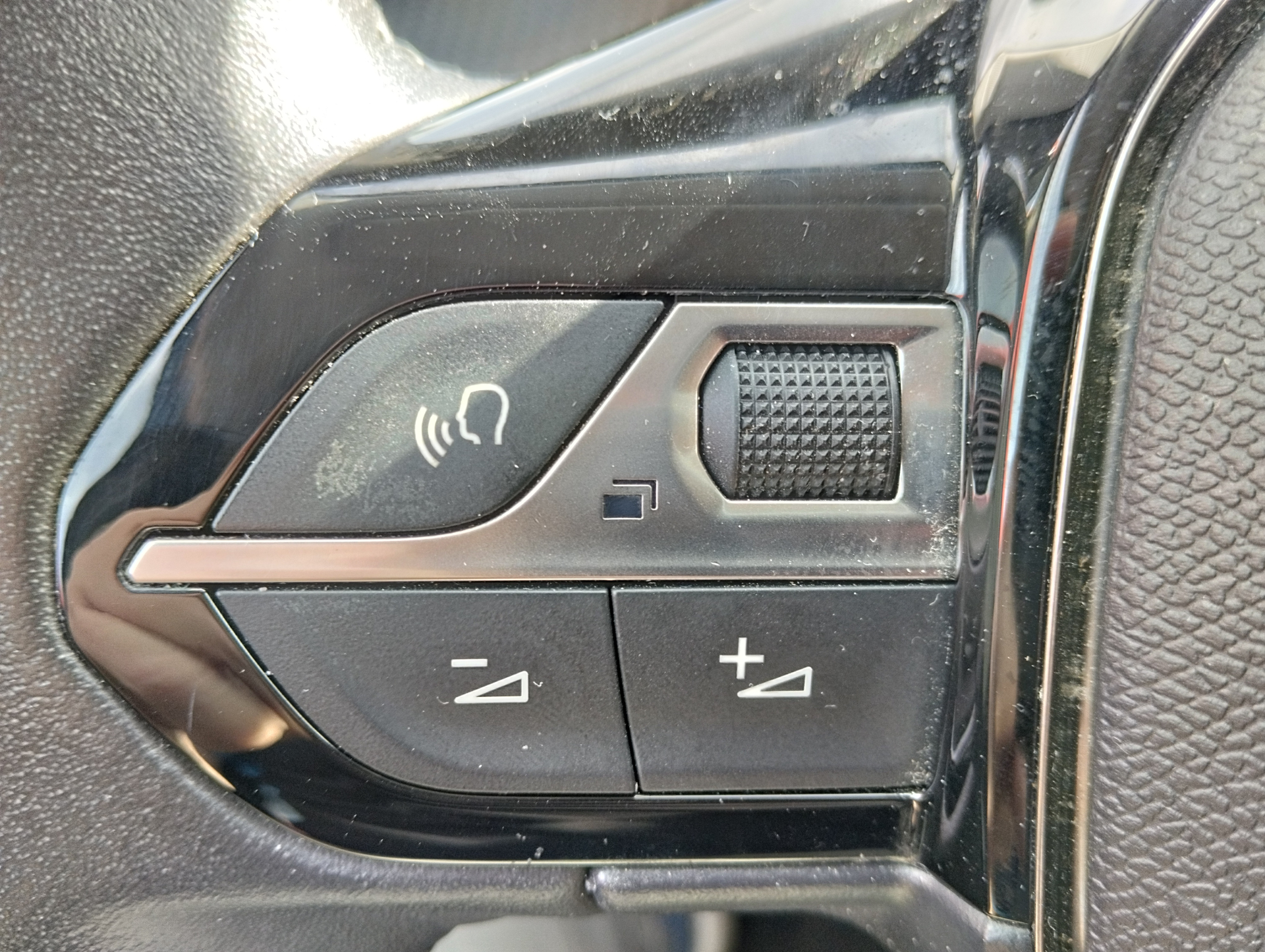 PEUGEOT 208 ALL PT100 BVM