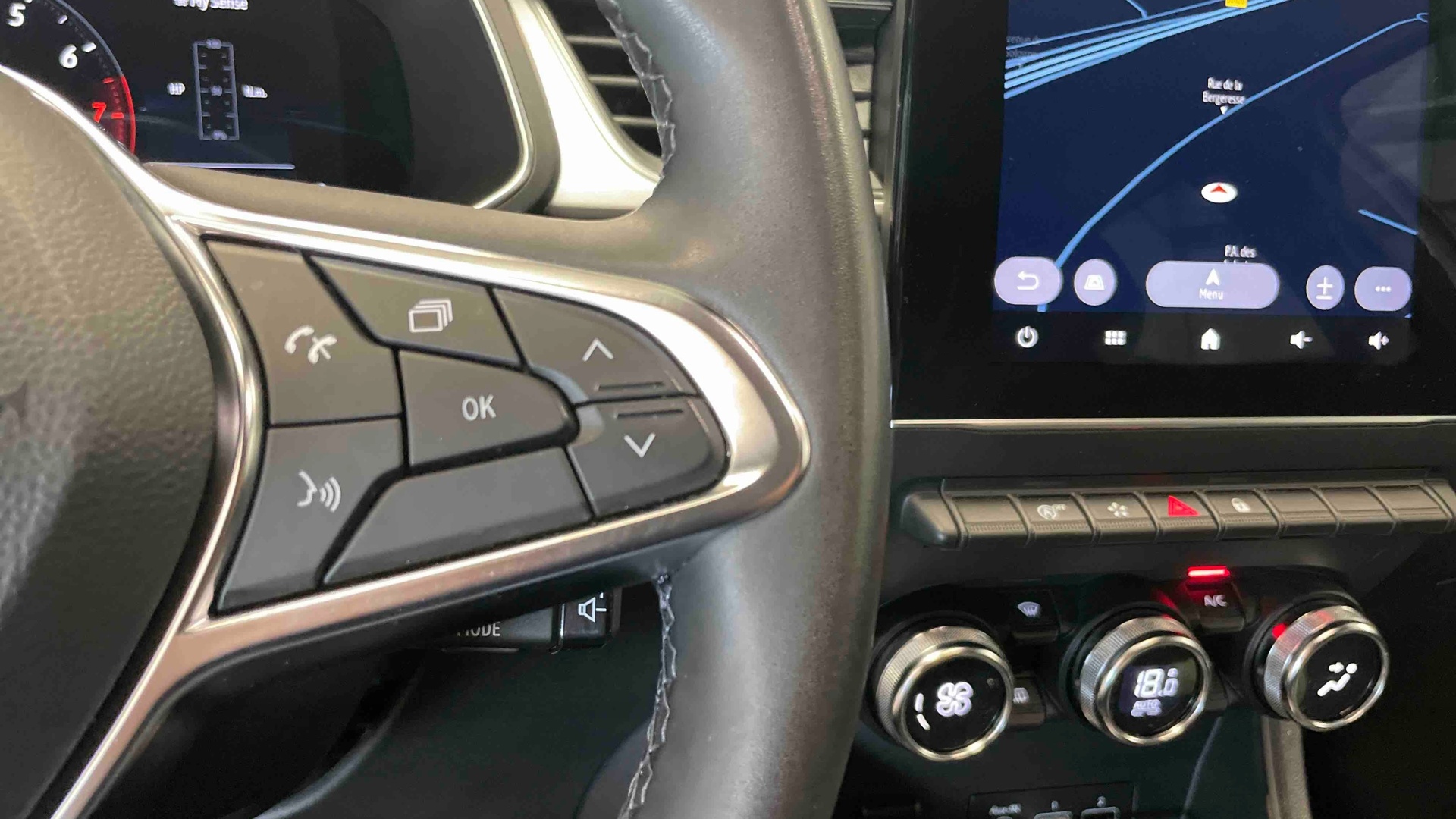 RENAULT CAPTUR TCe 90 Techno