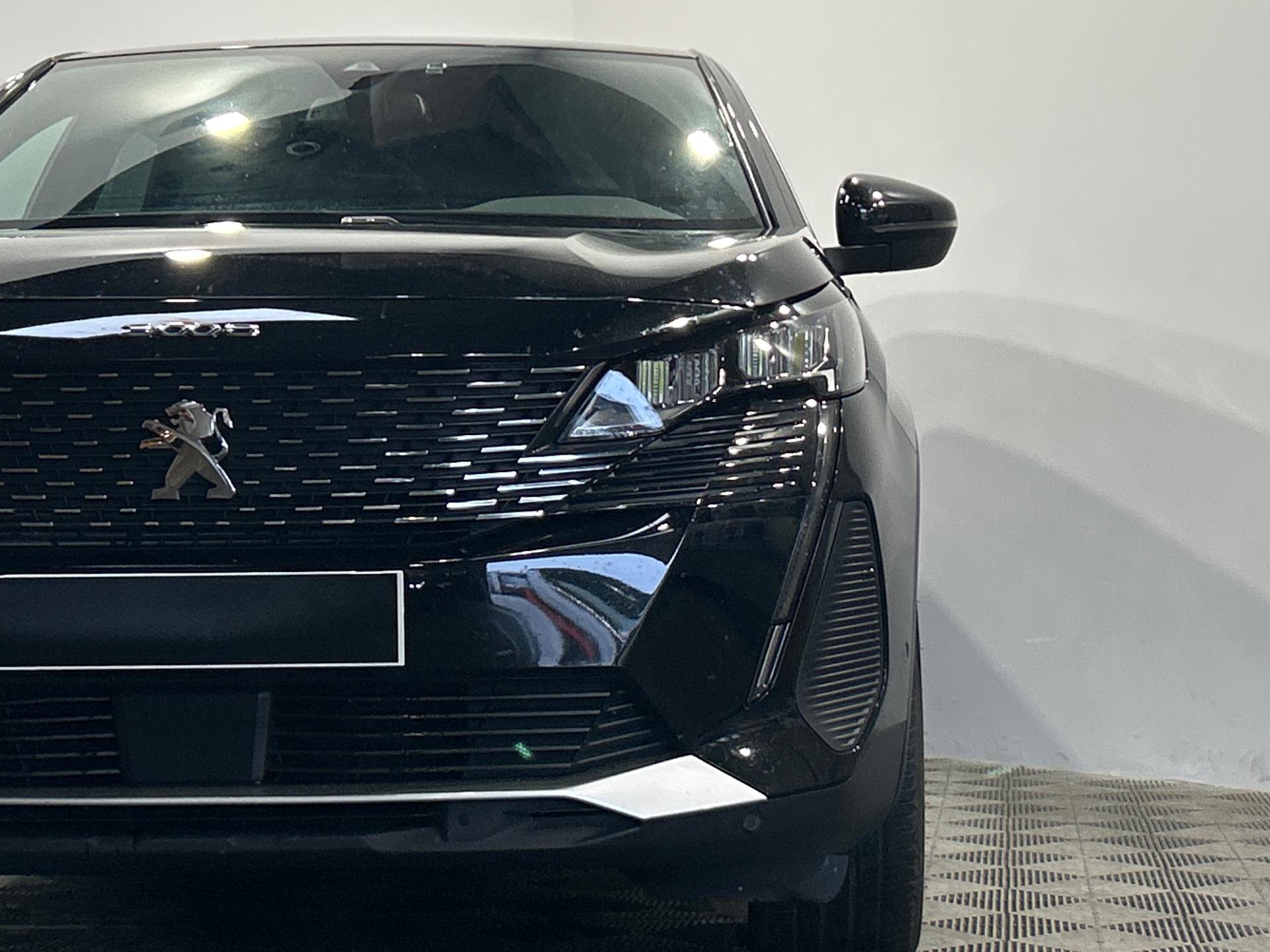 PEUGEOT 3008 ALLUREPK PLUG-IN HYB180 E-EAT8
