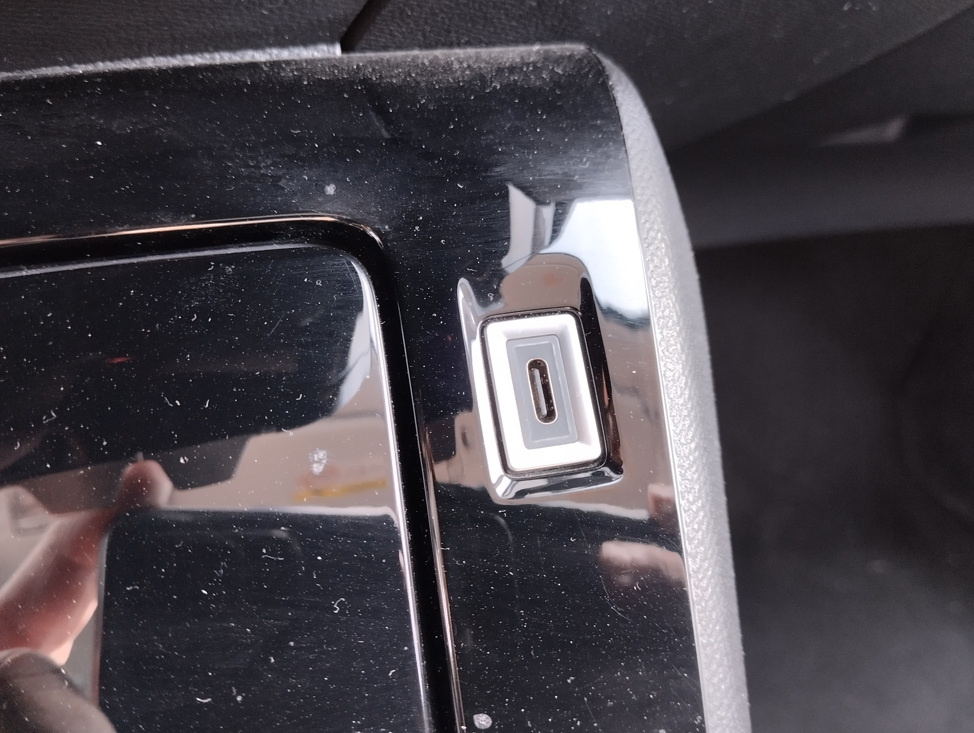 PEUGEOT 208 ALL PT100 BVM