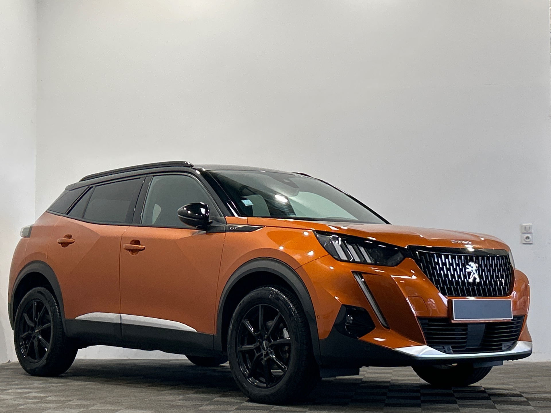 PEUGEOT 2008 GT 1.2 130 PURETECH EAT8