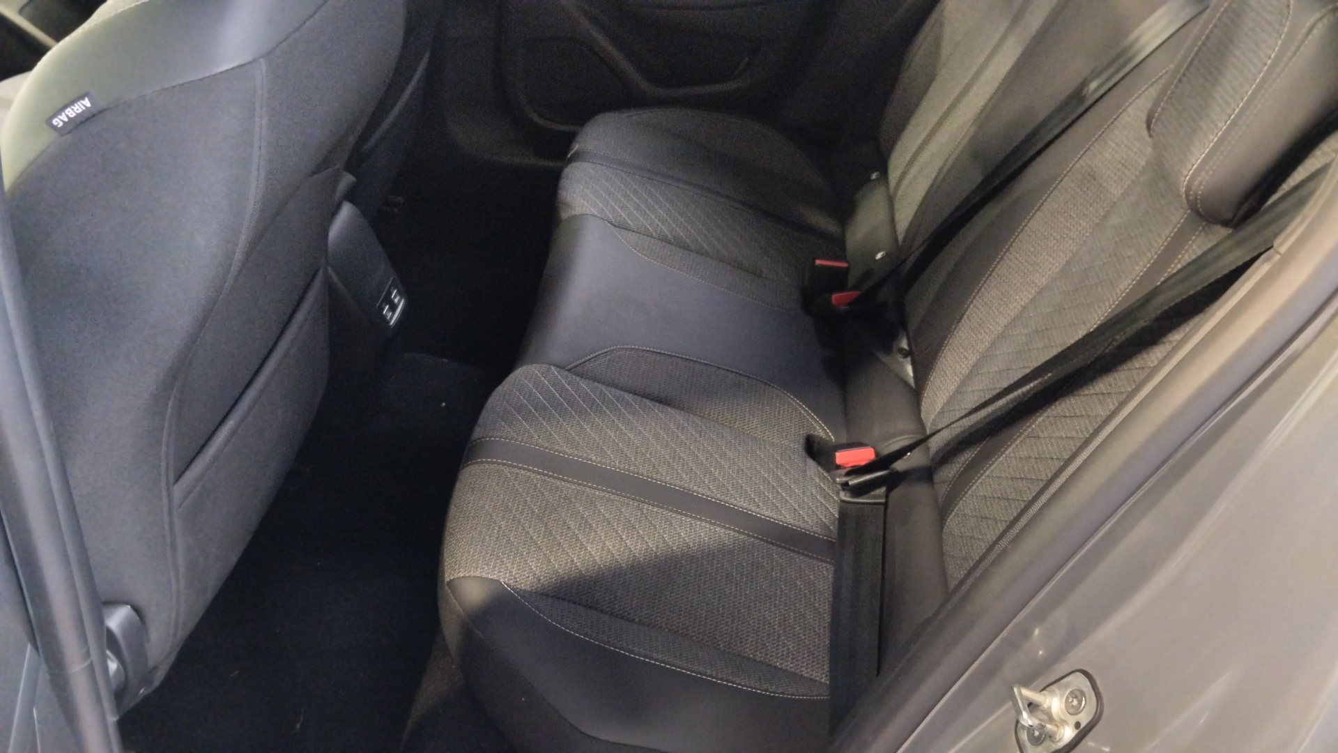 PEUGEOT 208 ALL PT100 BVM
