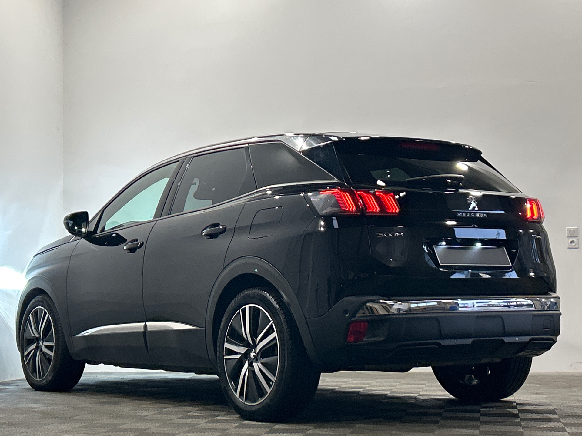 PEUGEOT 3008 ALLUREPK PLUG-IN HYB180 E-EAT8