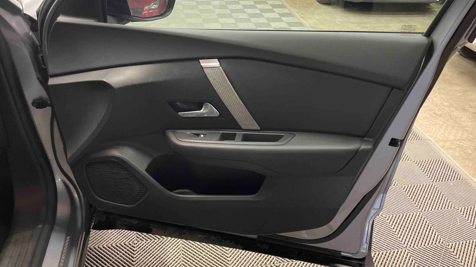 CITROEN C4 PureTech 130 EAT8 Plus