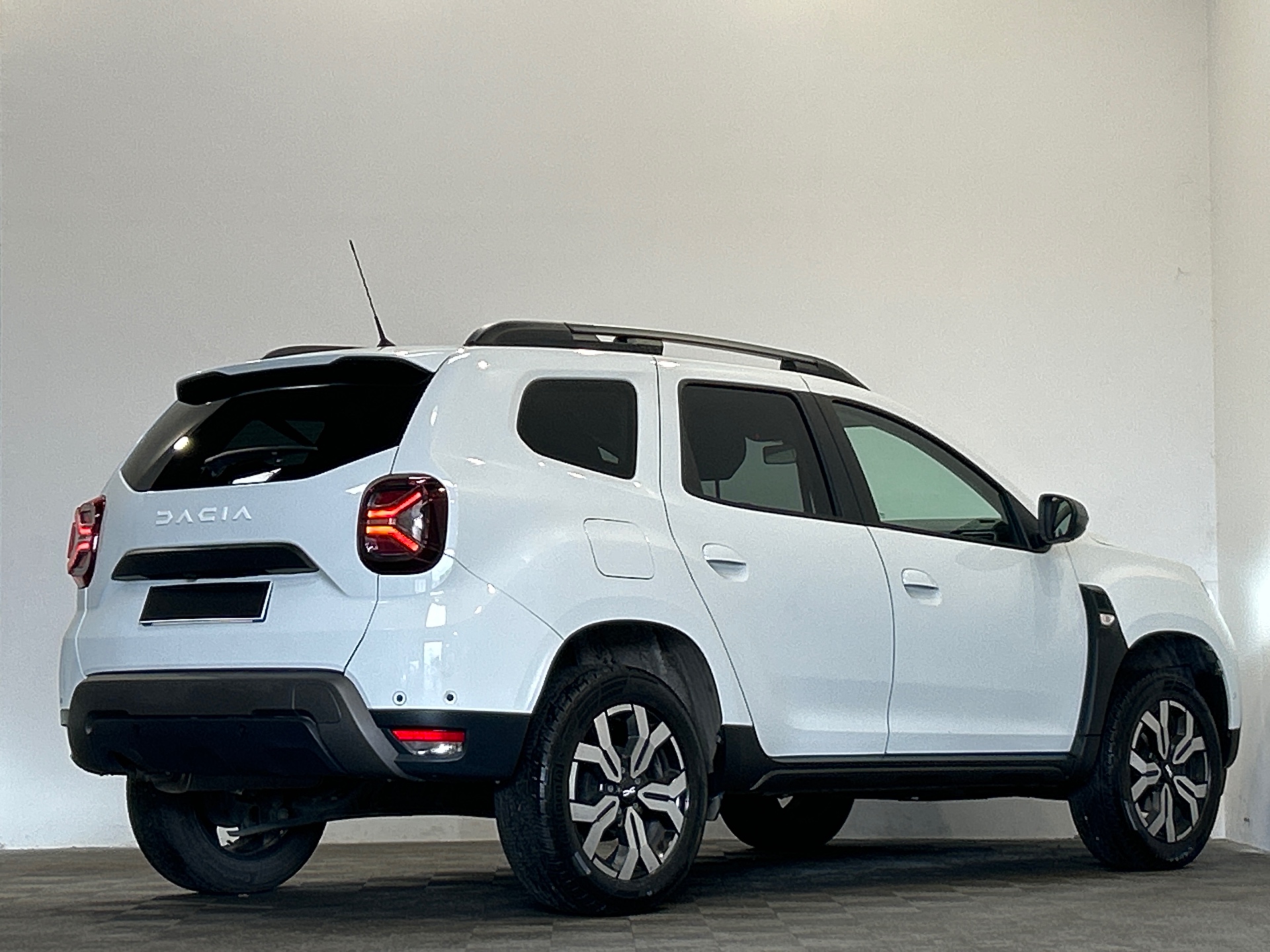 DACIA DUSTER ECO-G 100 4x2 Journey +