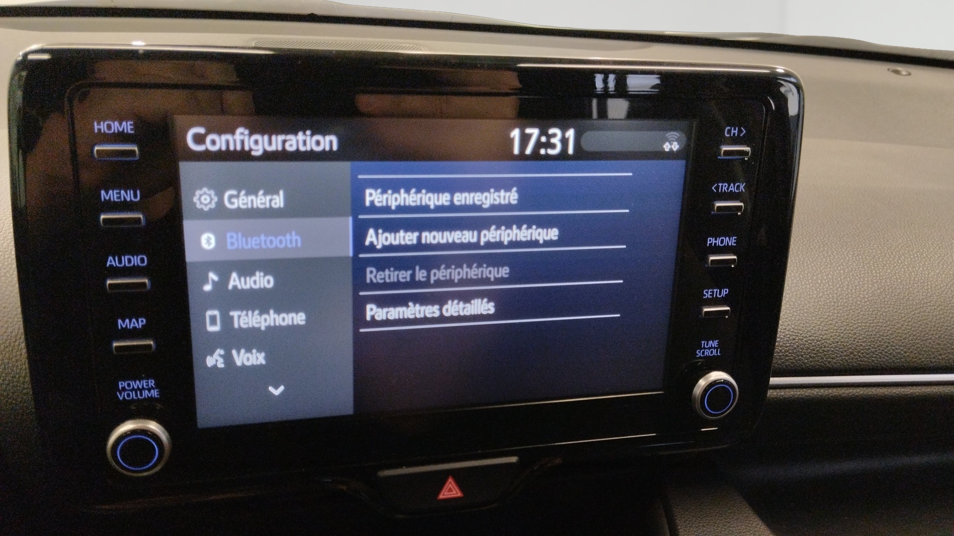 TOYOTA YARIS HYBRIDE MY21 116H DESIGN