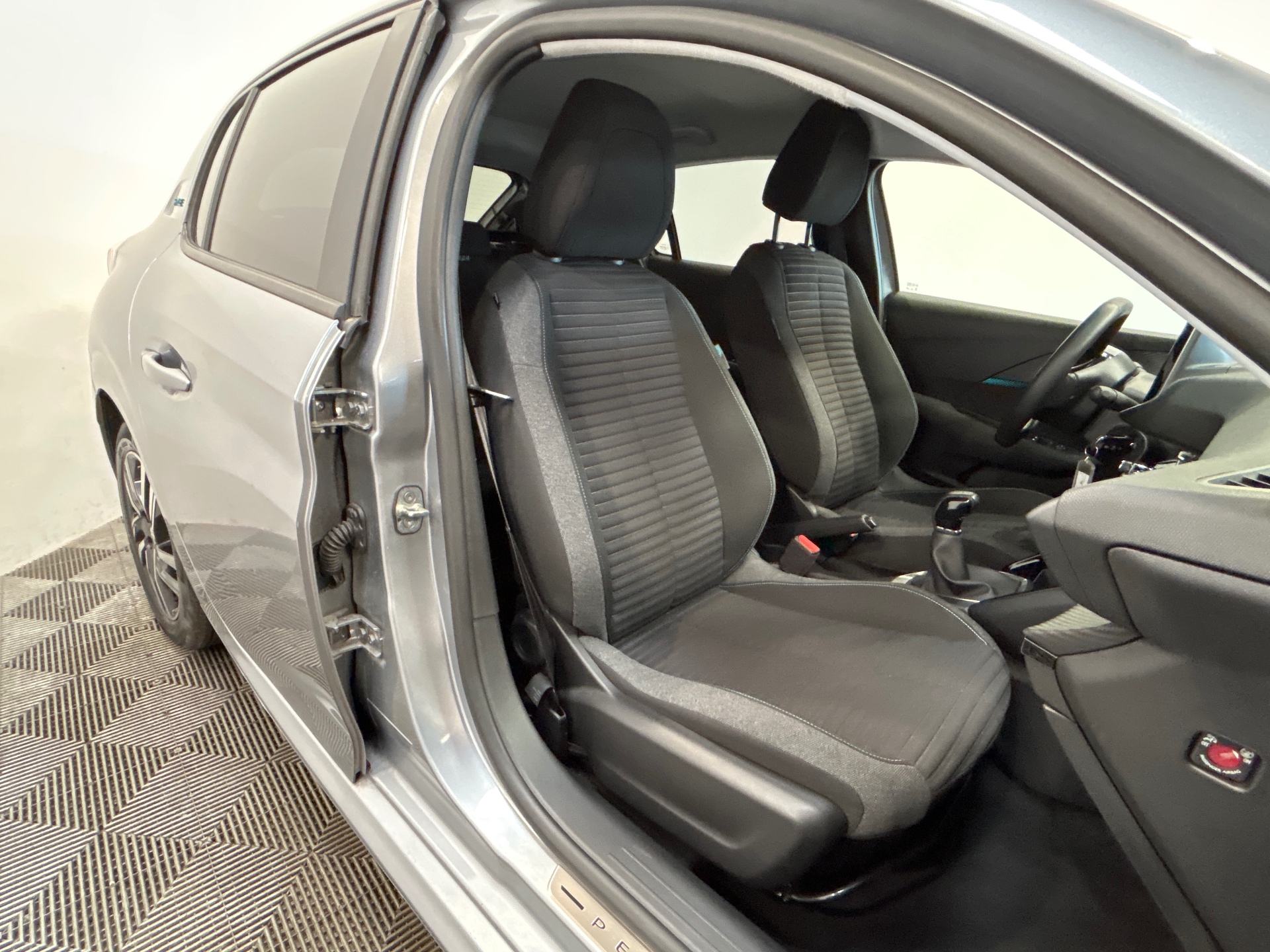 PEUGEOT 208 STYLE PURETECH 75 S&S BVM5