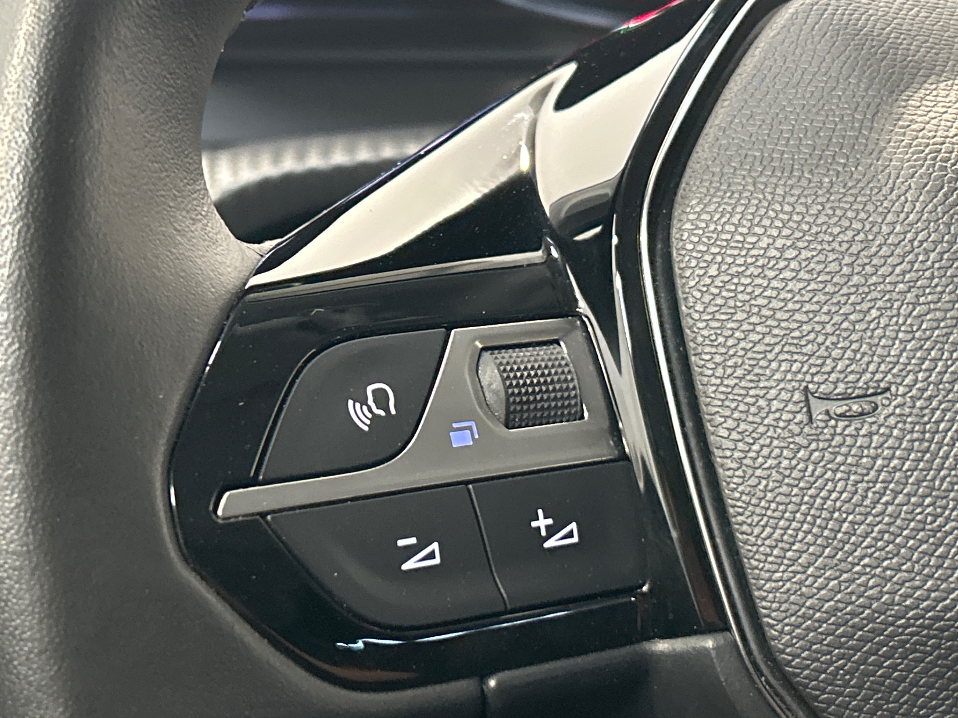 PEUGEOT 208 STYLE PURETECH 75 S&S BVM5