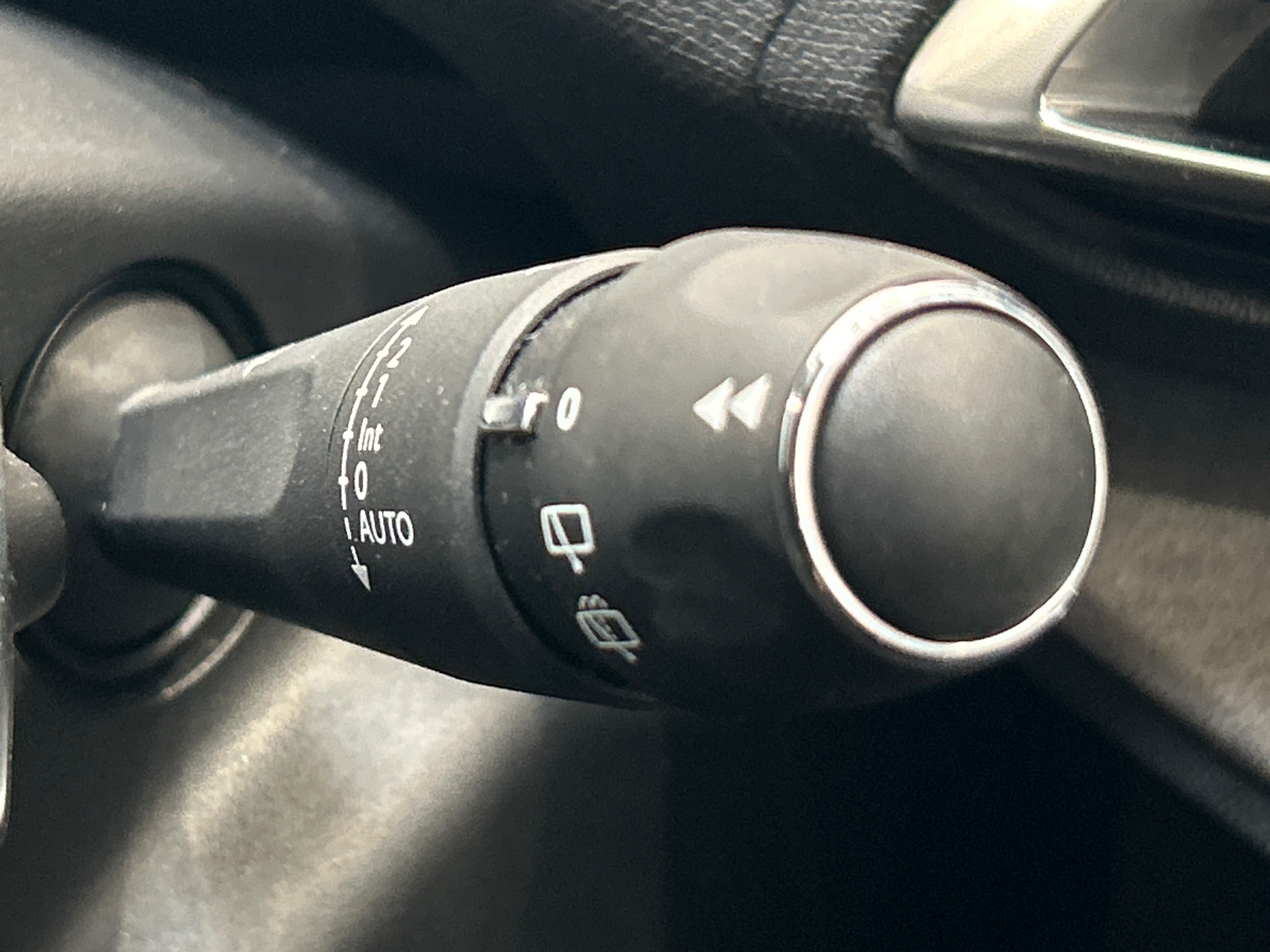 PEUGEOT 3008 Hybrid 136 e-DCS6 GT