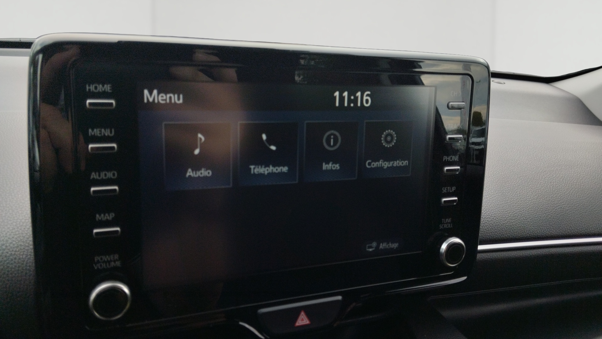 TOYOTA YARIS 116H DESIGN