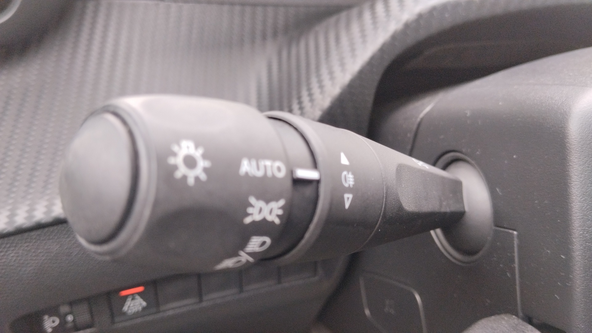 PEUGEOT 208 ALLURE PACK PURETECH 100 S&S BVM6