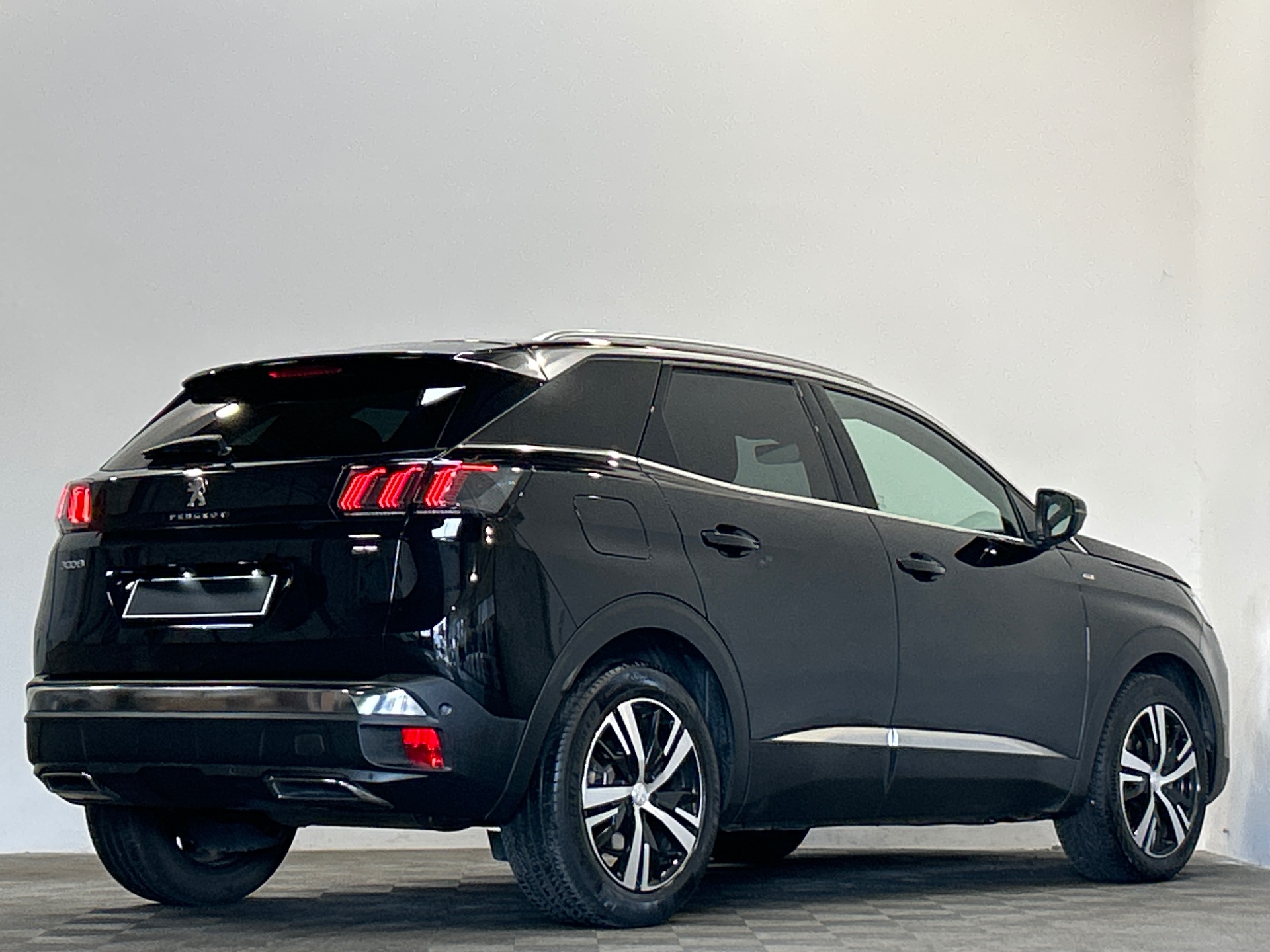 PEUGEOT 3008 Hybrid 136 e-DCS6 GT