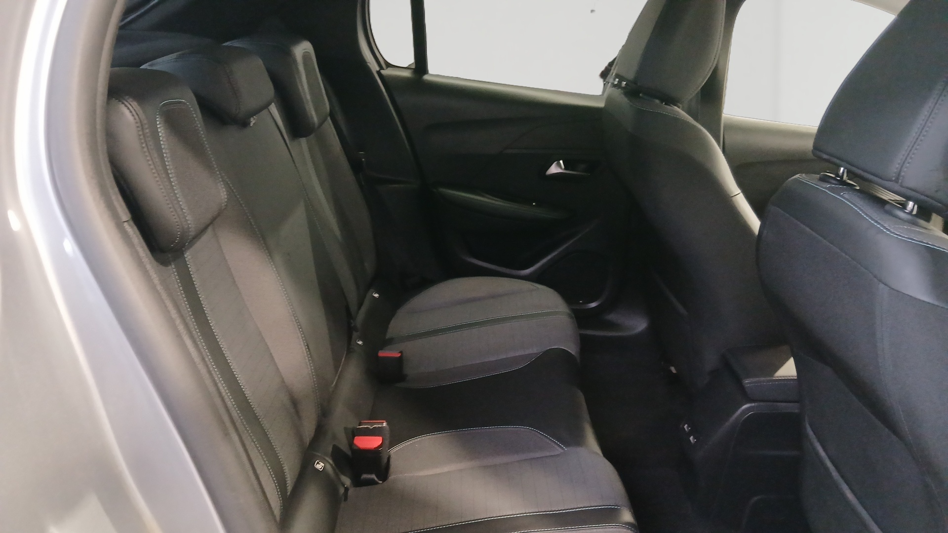 PEUGEOT 208 ALL PT100 BVM
