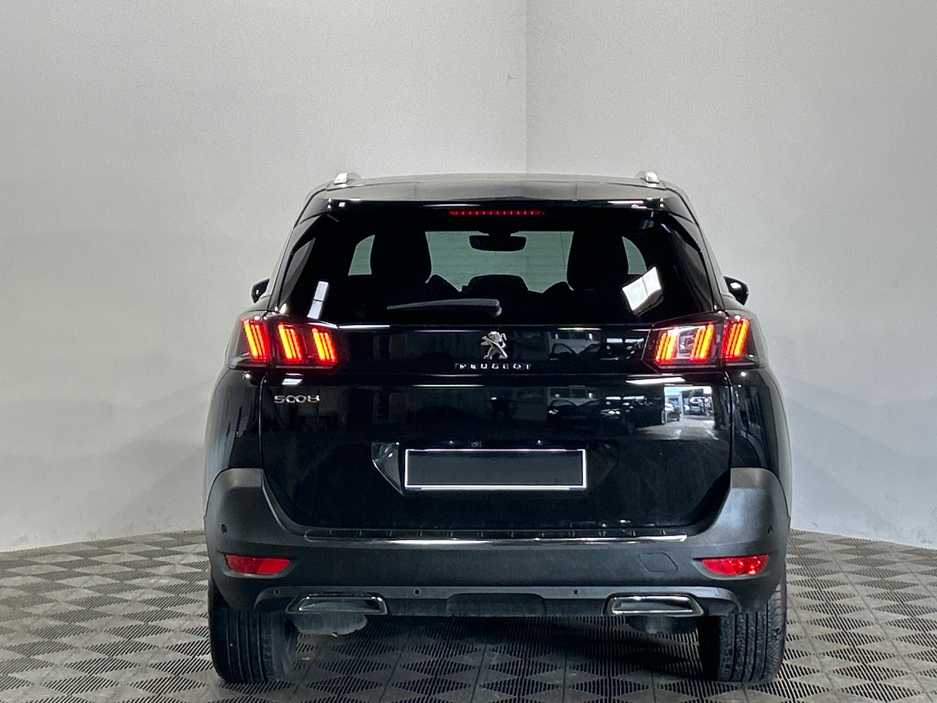 PEUGEOT 5008 Hybrid 136 e-DCS6 GT