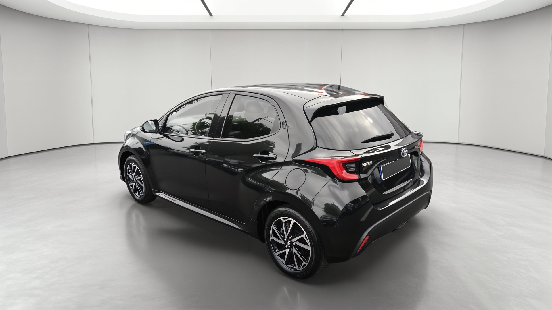 TOYOTA YARIS 116H DESIGN