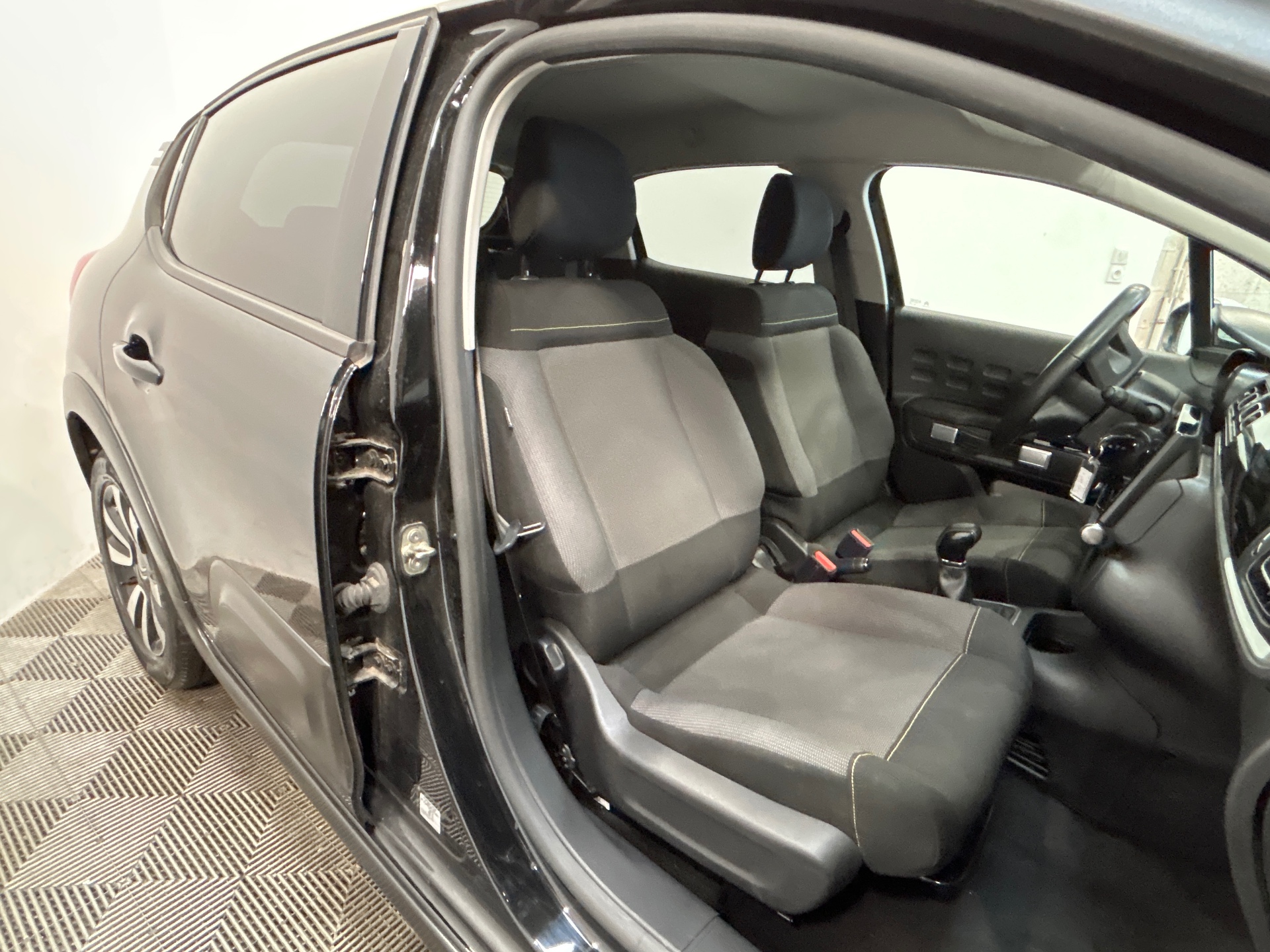 CITROEN C3 PT83 S&S BVM SHINE
