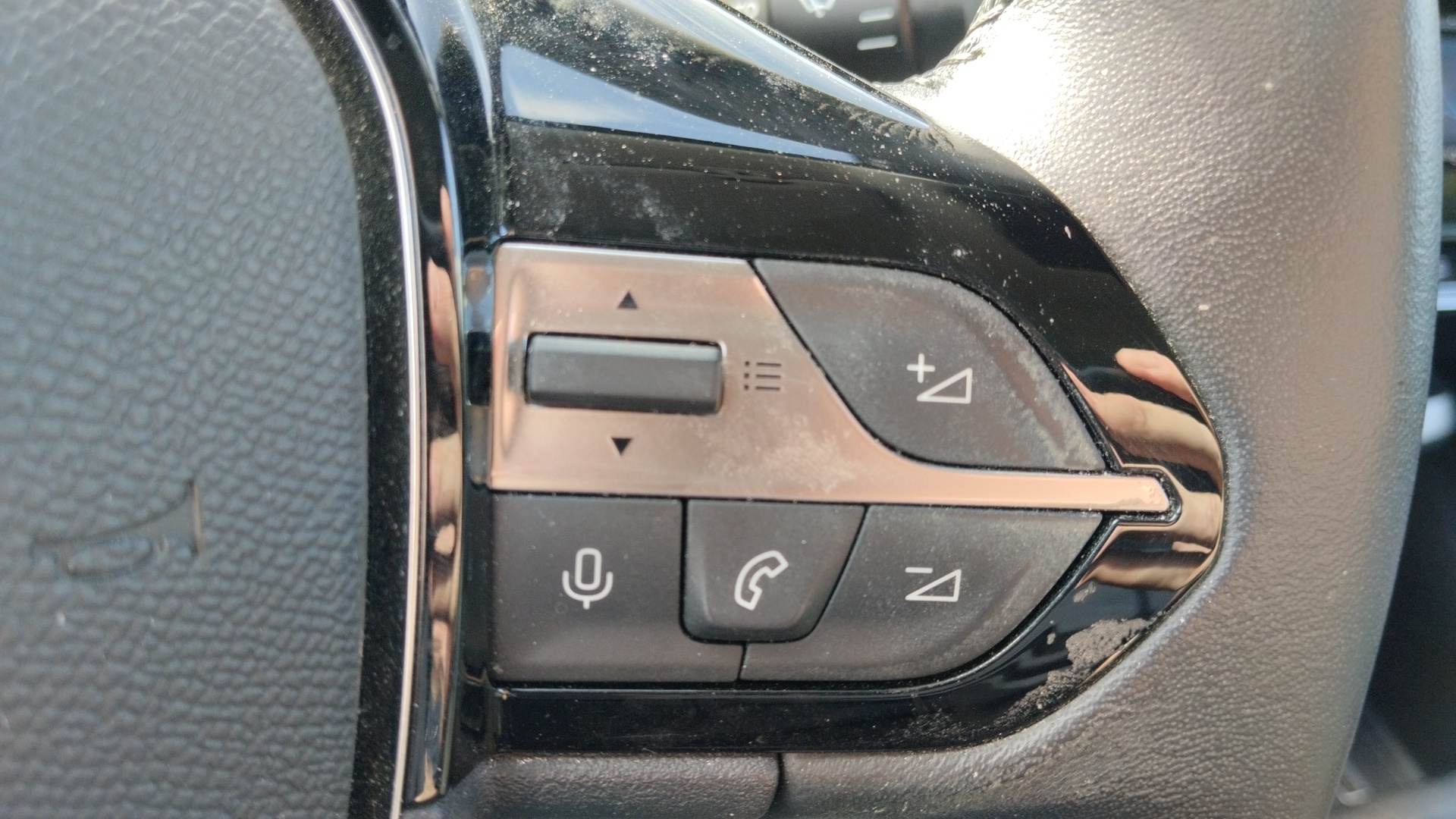 PEUGEOT 308 ALLURE PURETECH 130 S&S BVM6