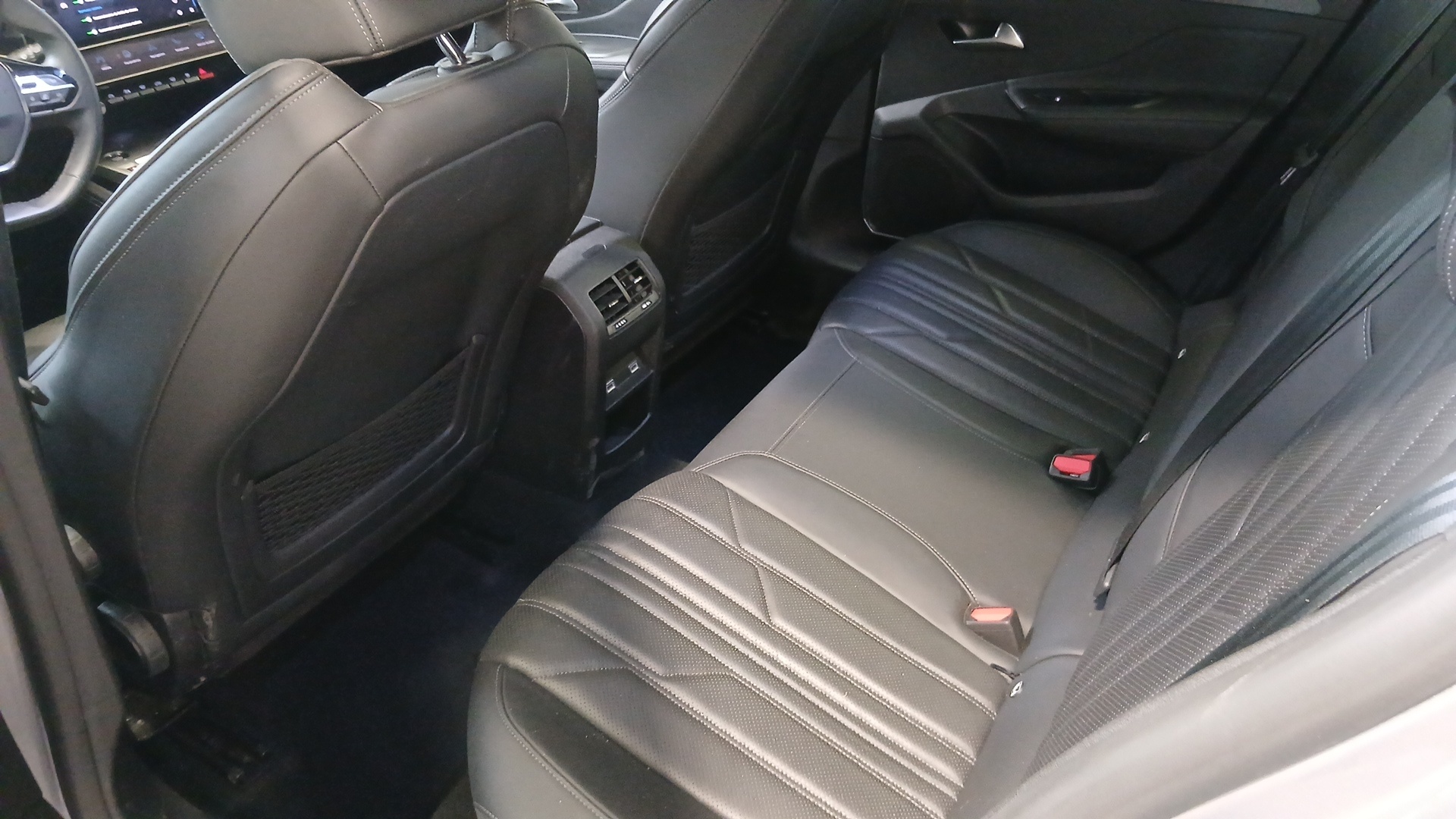 PEUGEOT 308 ALLURE PACK HYBRID 180 E-EAT8