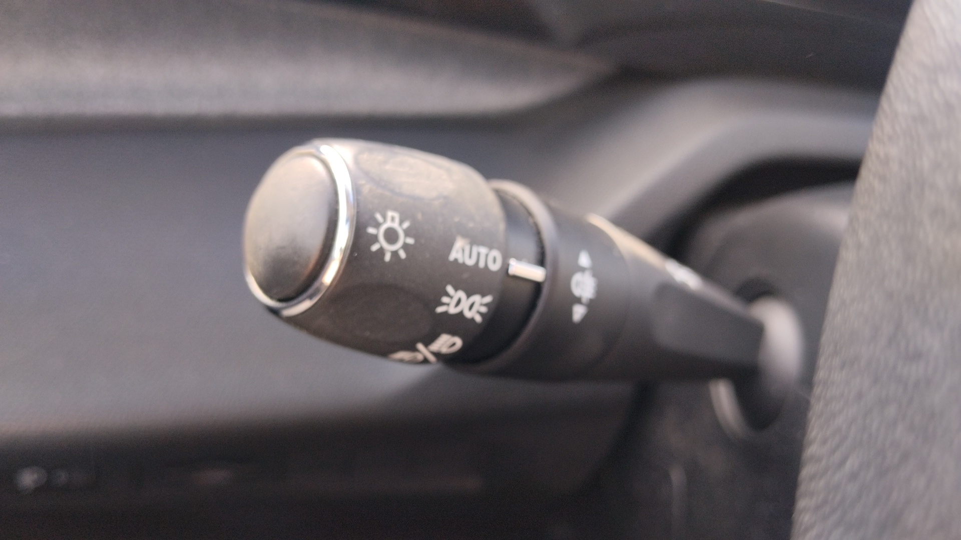 PEUGEOT 308 ALLURE PURETECH 130 S&S BVM6