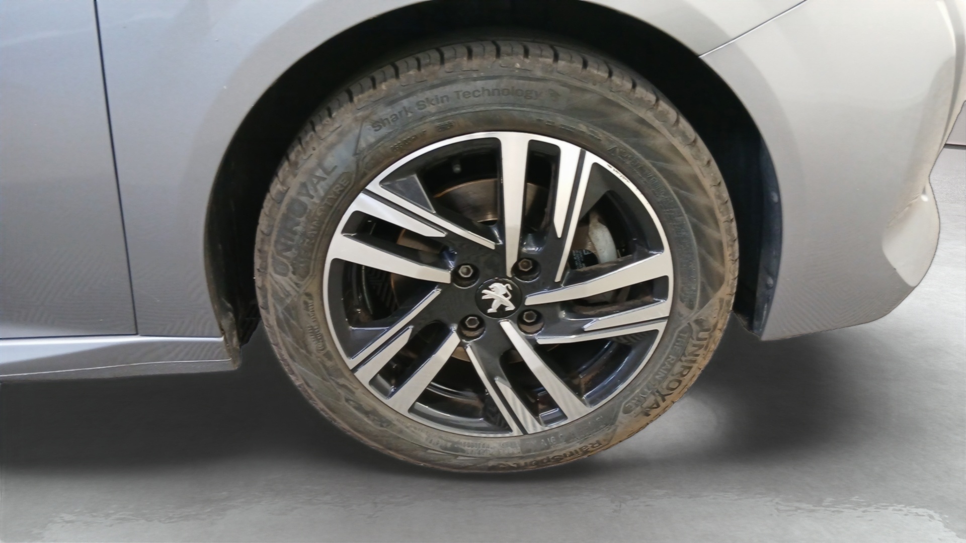 PEUGEOT 208 ALL PT100 BVM