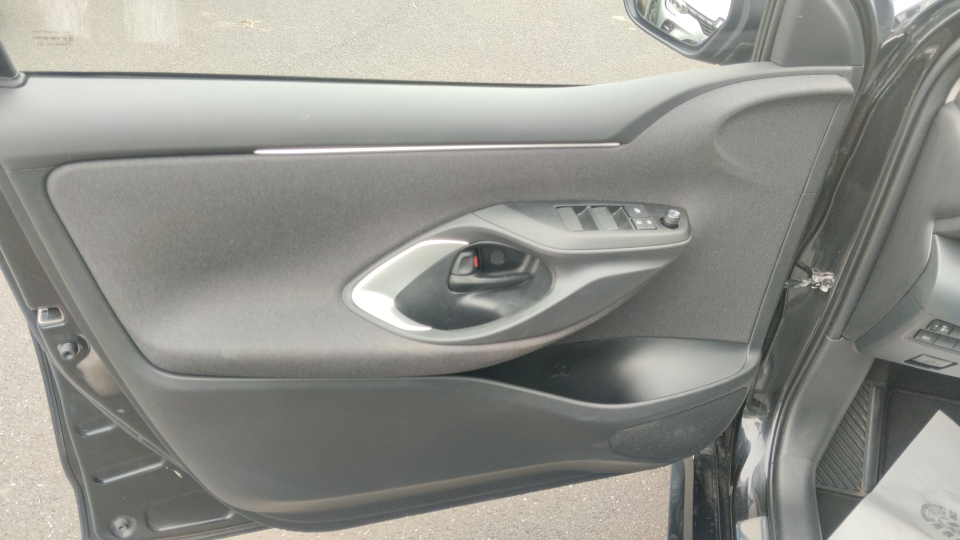 TOYOTA YARIS 116H DESIGN