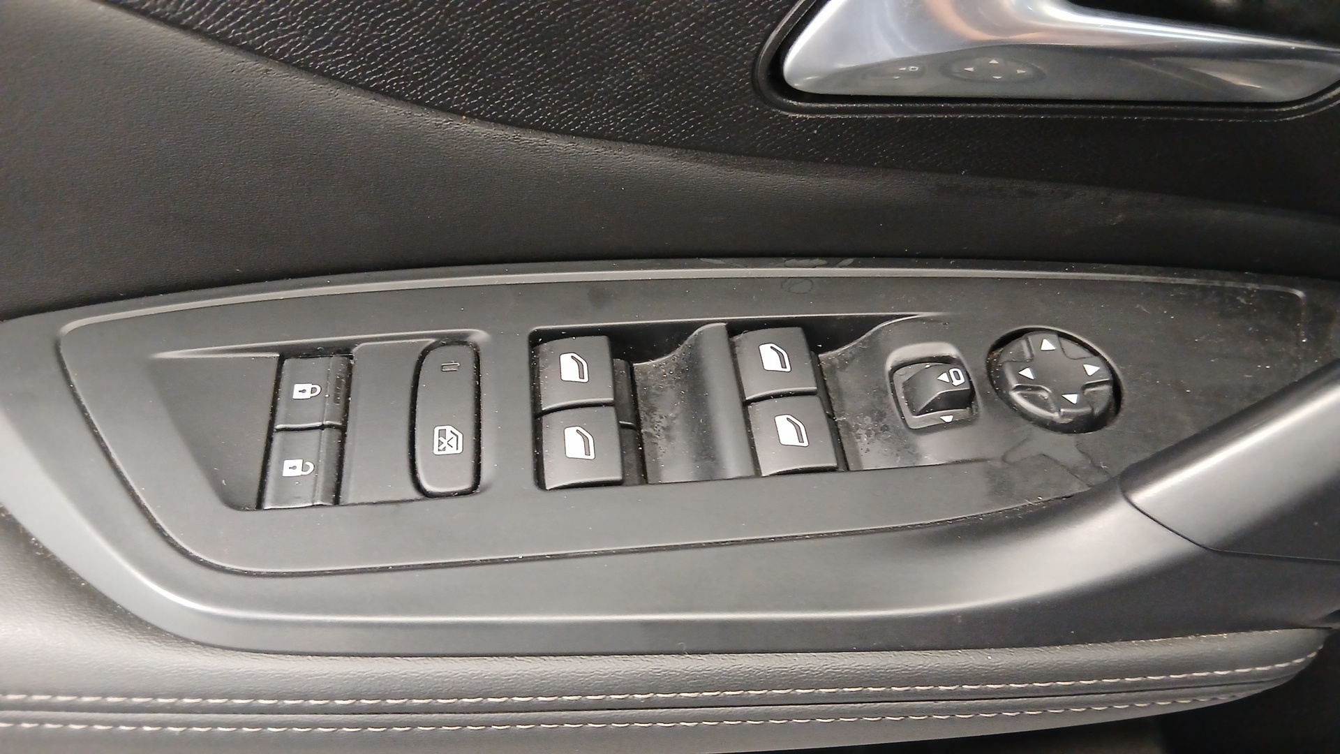 PEUGEOT 308 ALLURE PACK HYBRID 180 E-EAT8