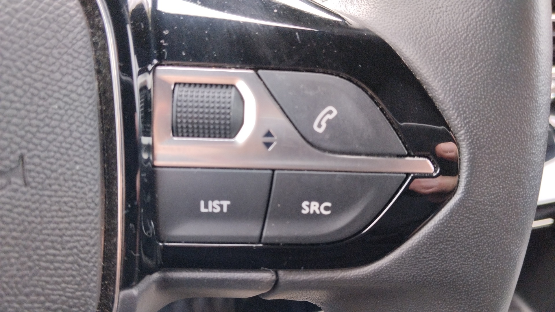 PEUGEOT 2008 ALLURE PT 100 S&S BVM6