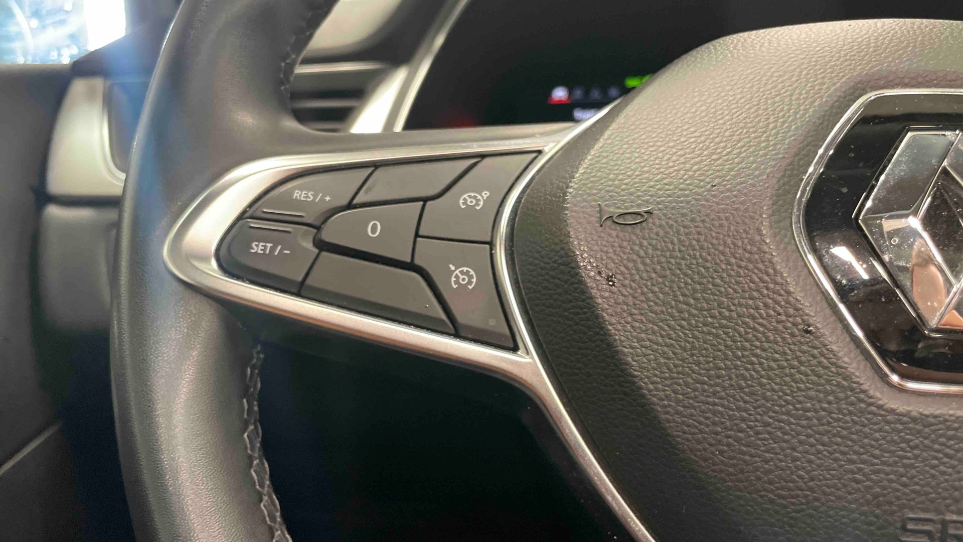RENAULT CAPTUR techno mild hybrid 160 EDC