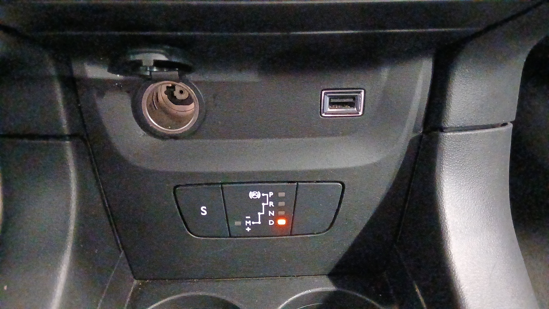 CITROEN C3 PURETECH 110 S&S EAT6 MAX