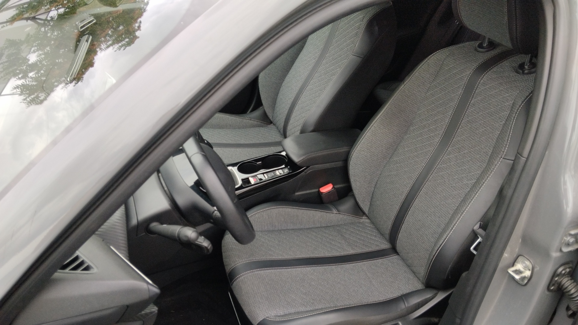 PEUGEOT 2008 ALLURE PT 100 S&S BVM6
