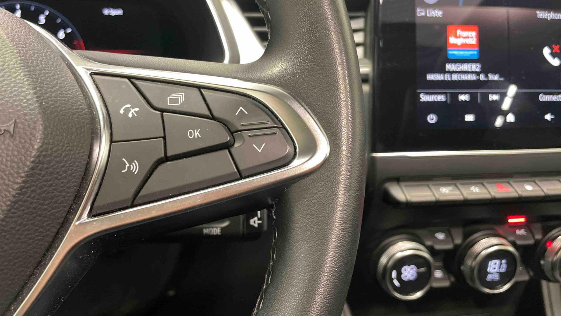 RENAULT CAPTUR techno mild hybrid 160 EDC