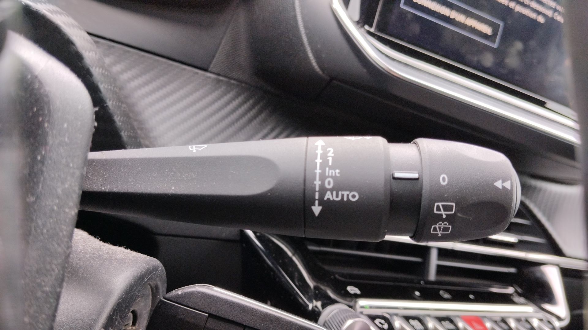 PEUGEOT 2008 ALLURE PT 100 S&S BVM6