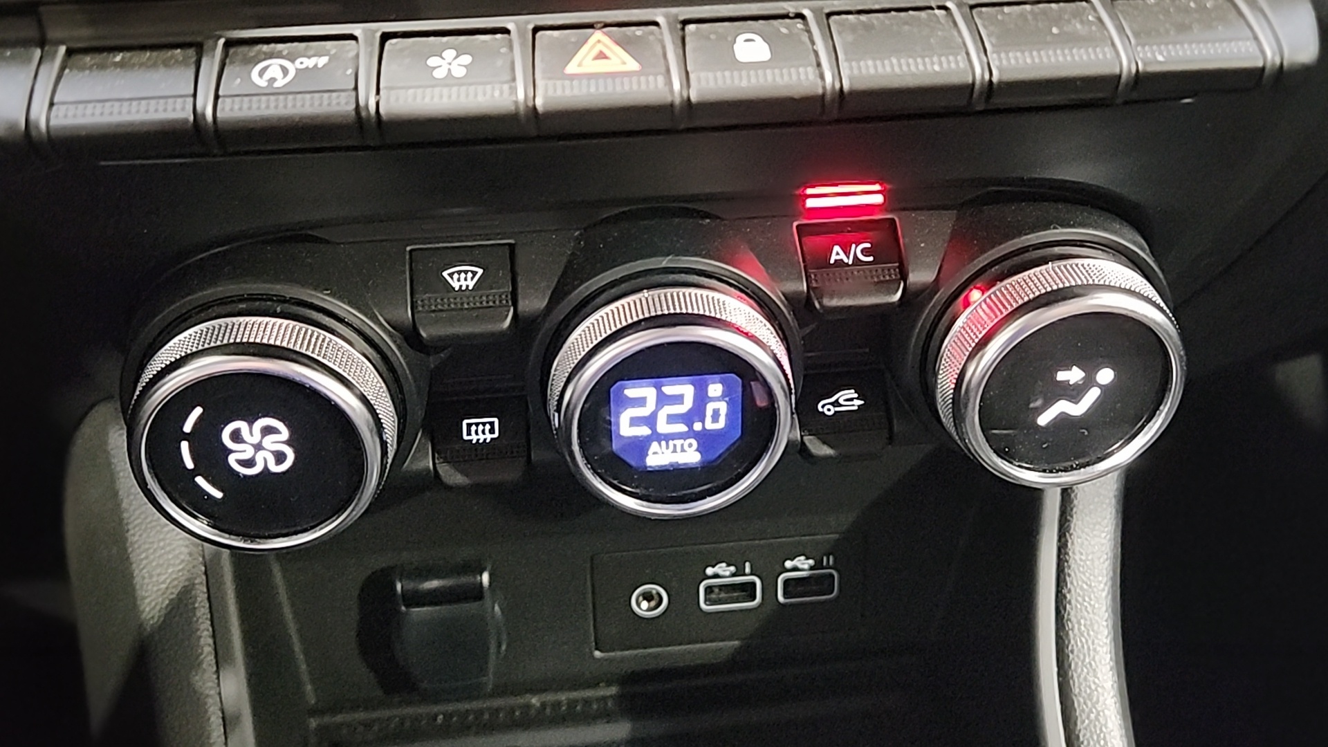 RENAULT CAPTUR mild hybrid 140 Techno
